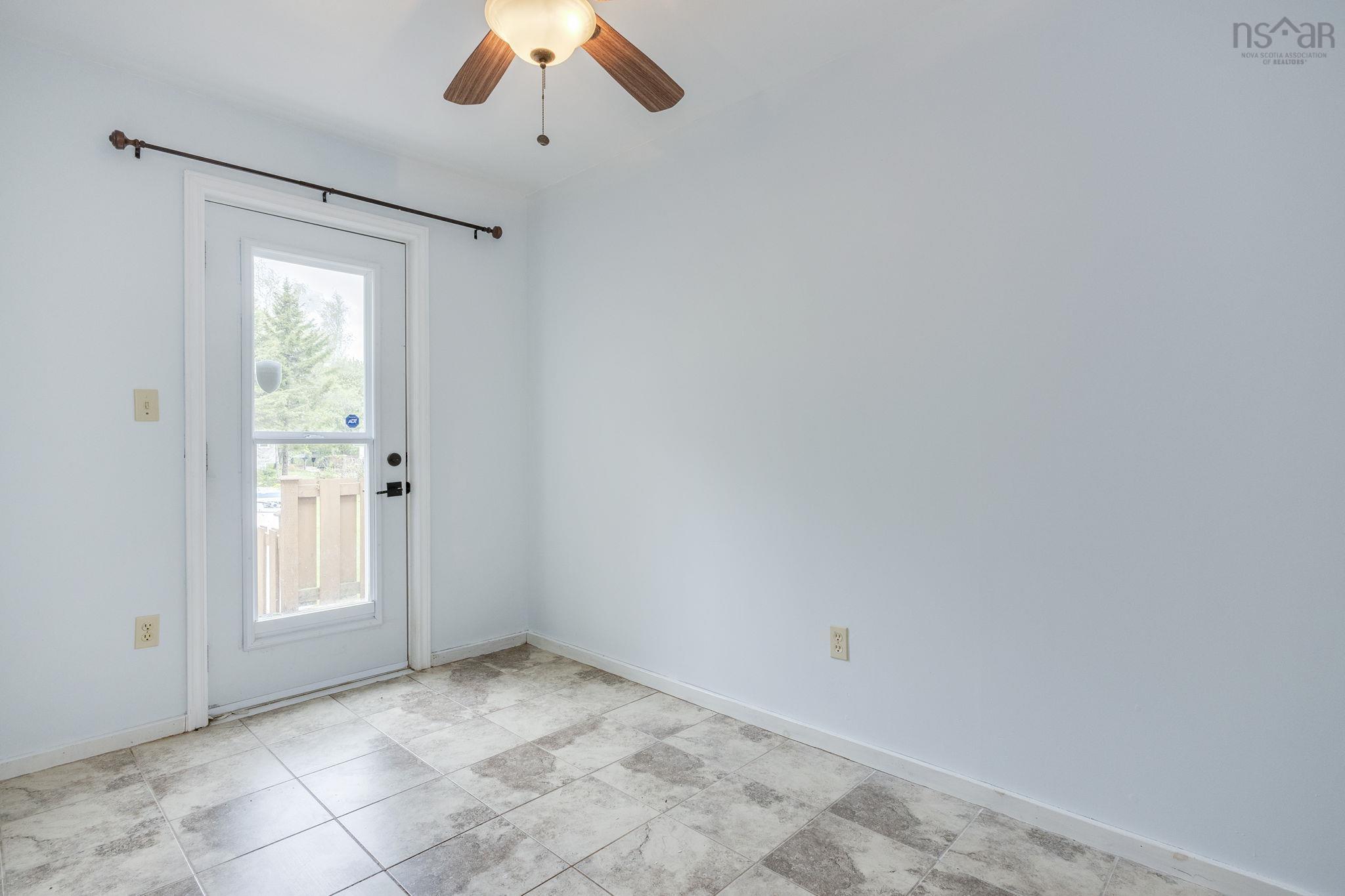 $299,900.00: 305 Lemarchant Drive, Canaan