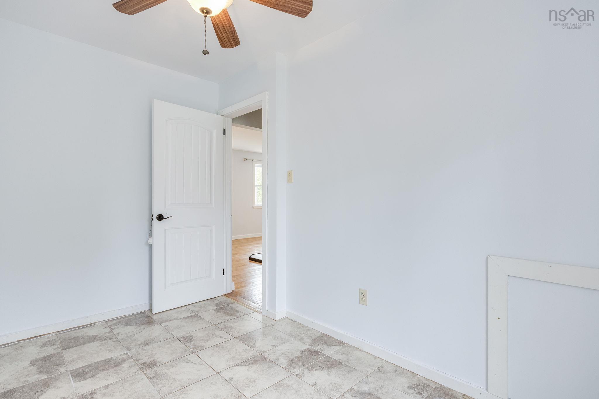 $299,900.00: 305 Lemarchant Drive, Canaan