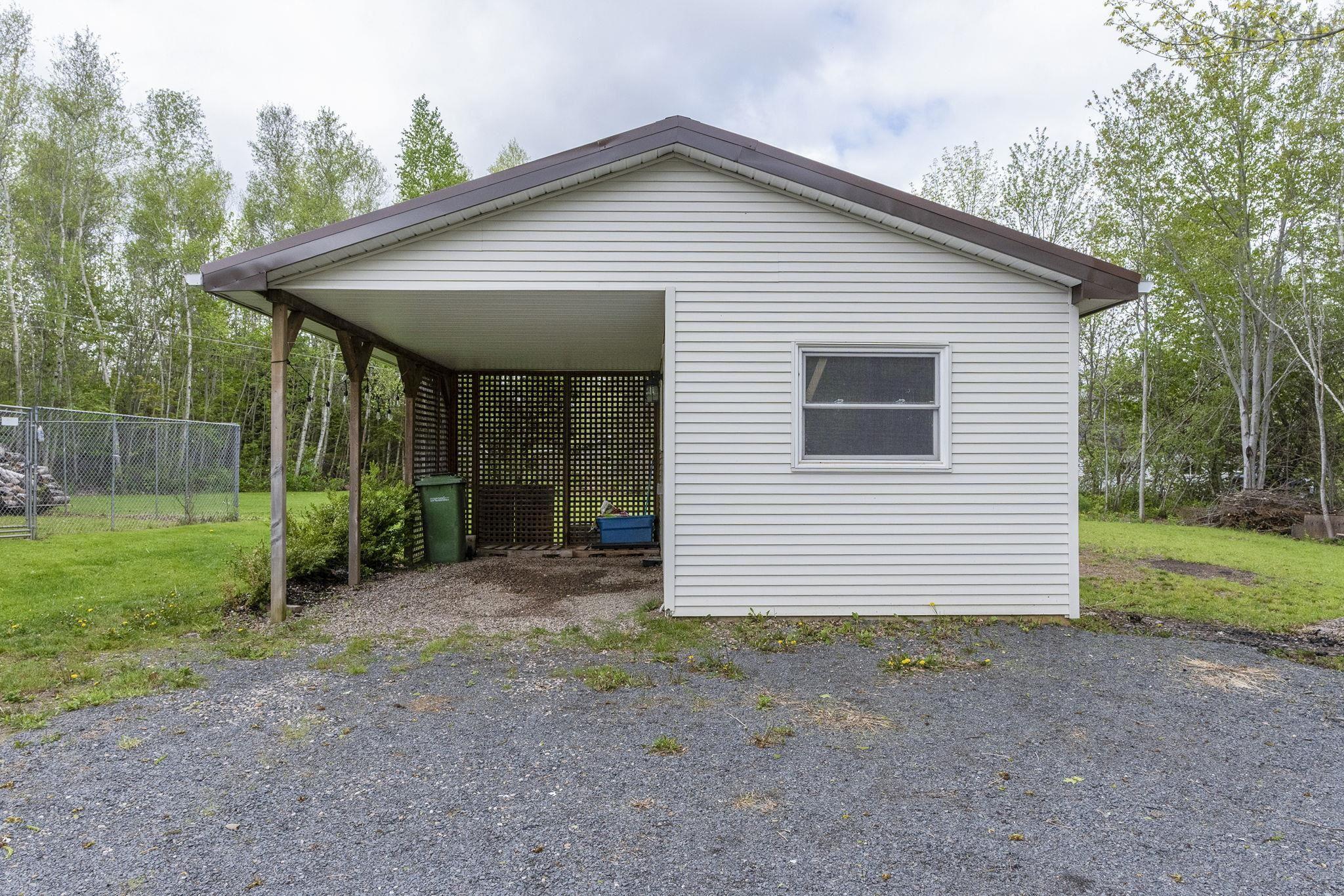 $299,900.00: 305 Lemarchant Drive, Canaan
