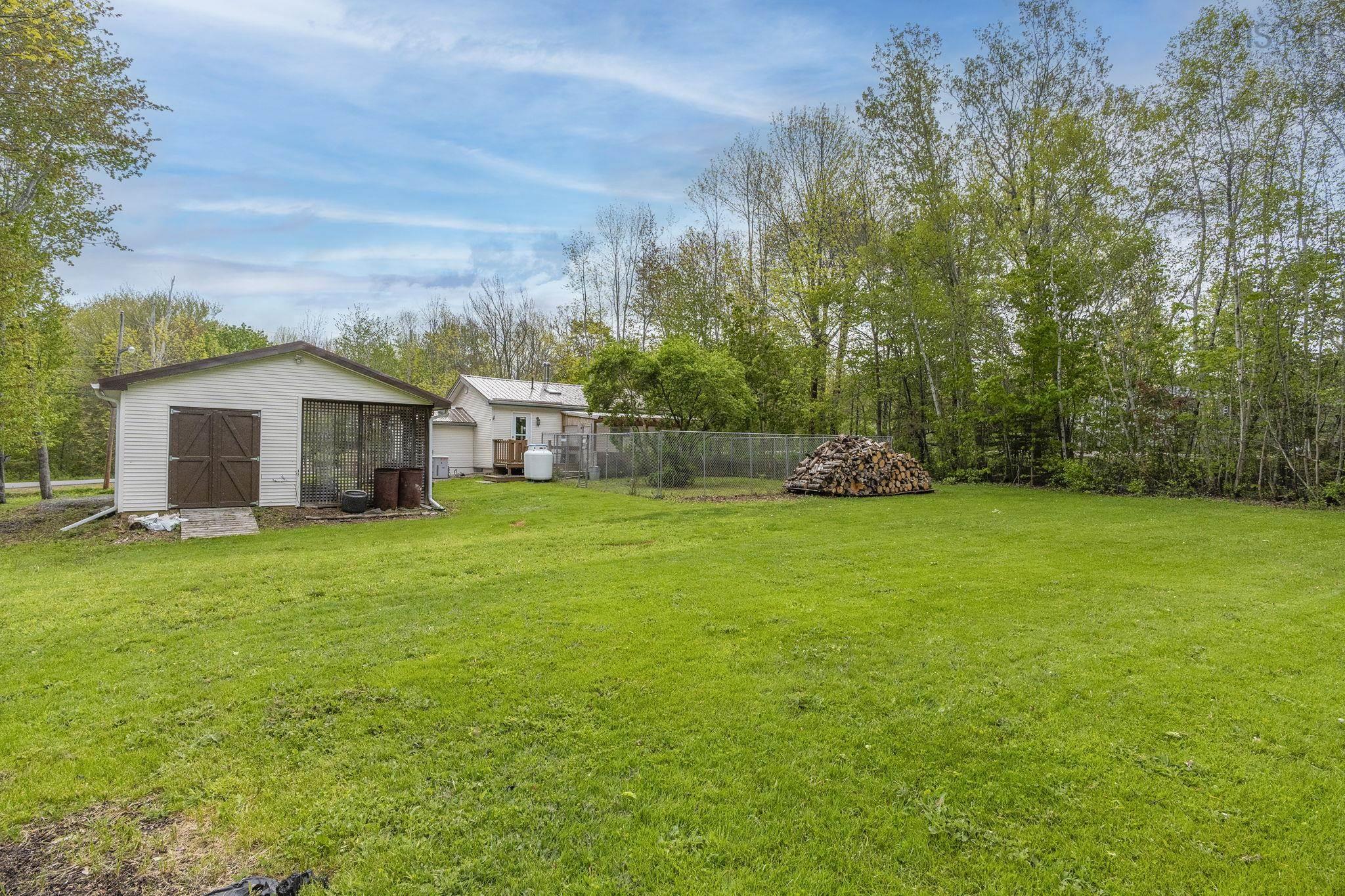 $299,900.00: 305 Lemarchant Drive, Canaan
