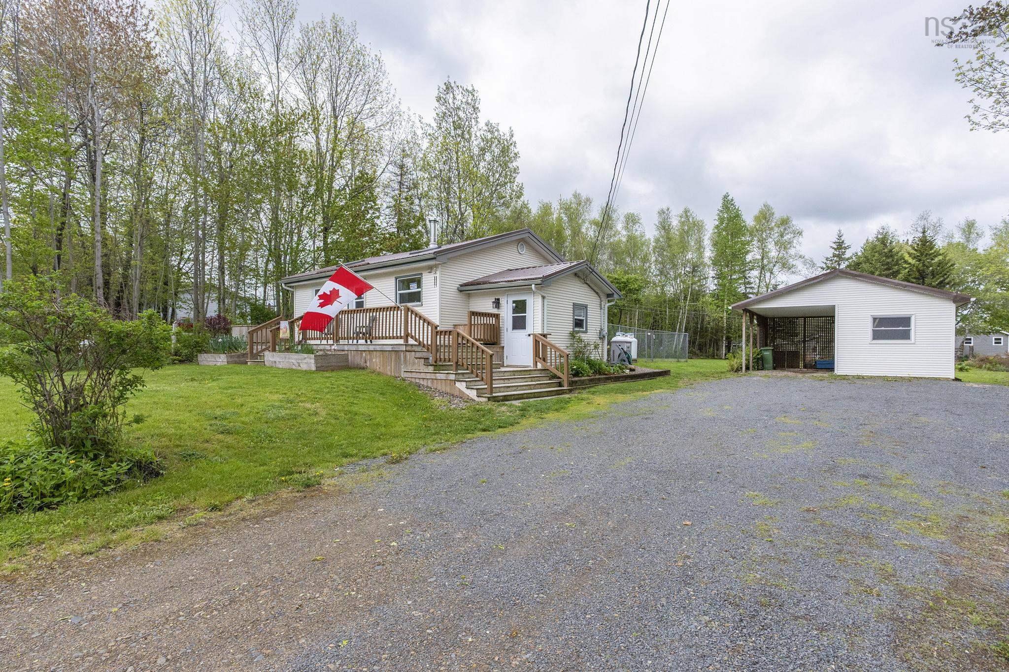 $299,900.00: 305 Lemarchant Drive, Canaan