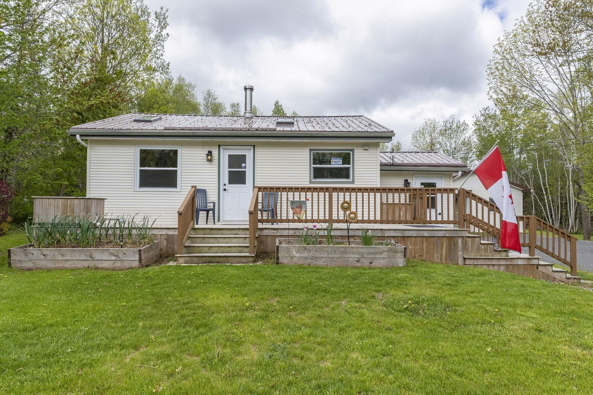 $299,900.00: 305 Lemarchant Drive, Canaan