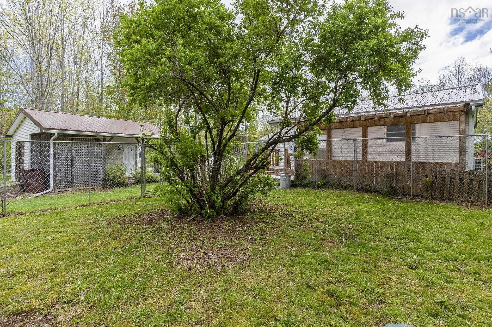 $299,900.00: 305 Lemarchant Drive, Canaan