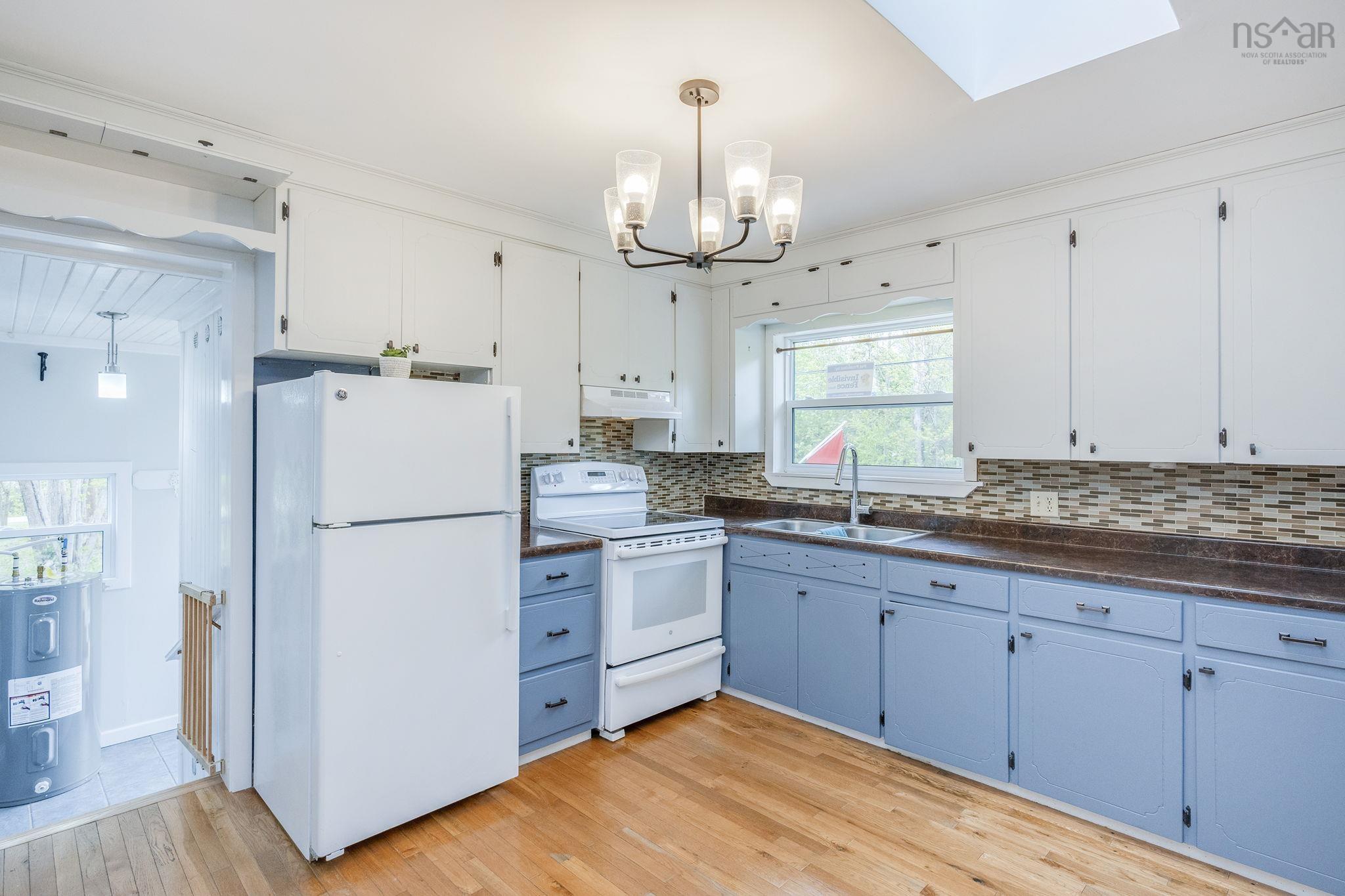 $299,900.00: 305 Lemarchant Drive, Canaan