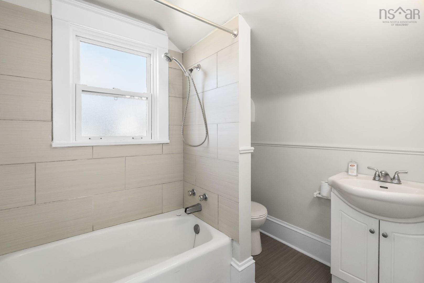 12 Arthur Street, Dartmouth, NS (MLS 202612489)
