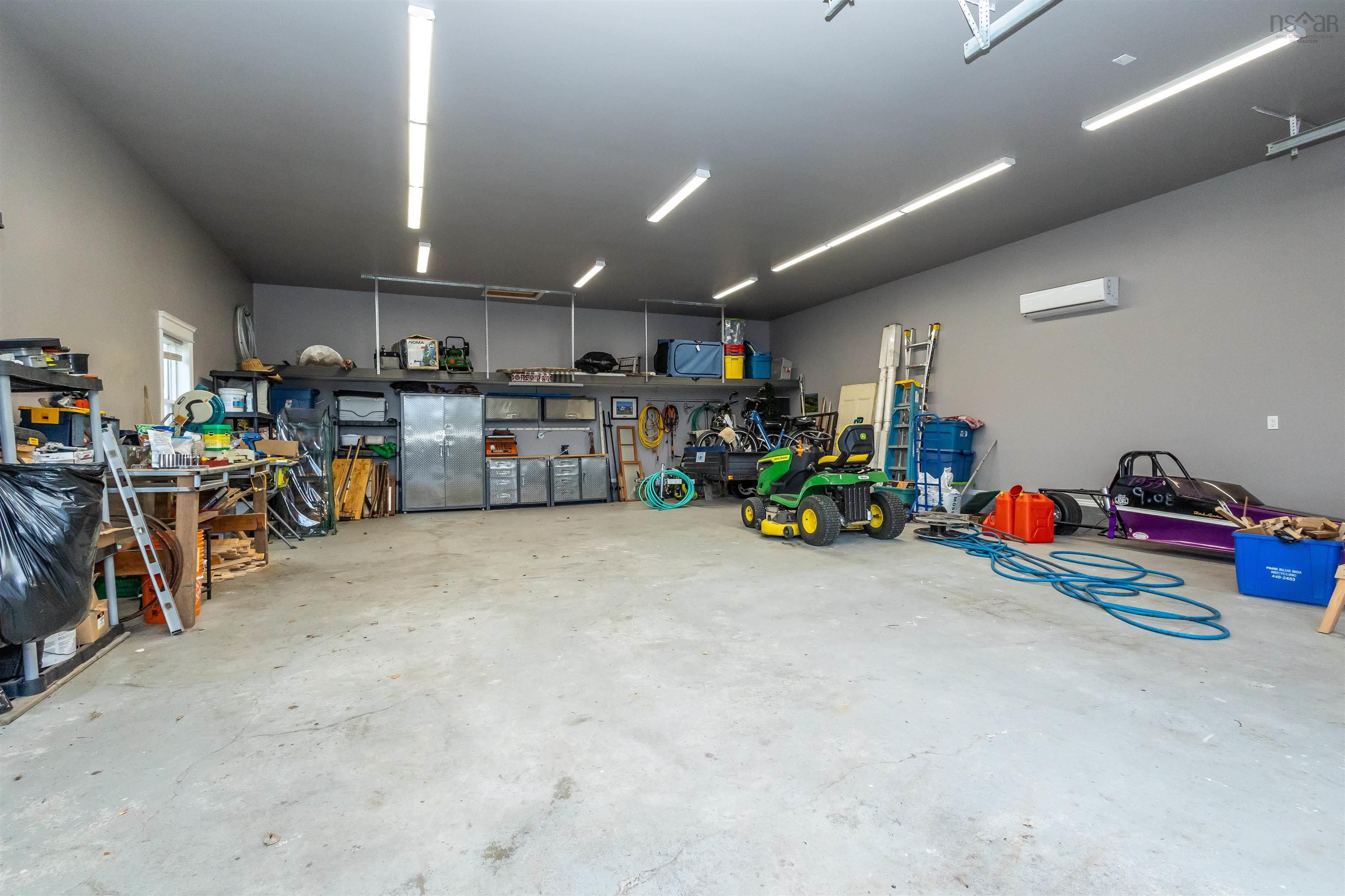 $849,000.00: 102 Kaneville Road, New Victoria