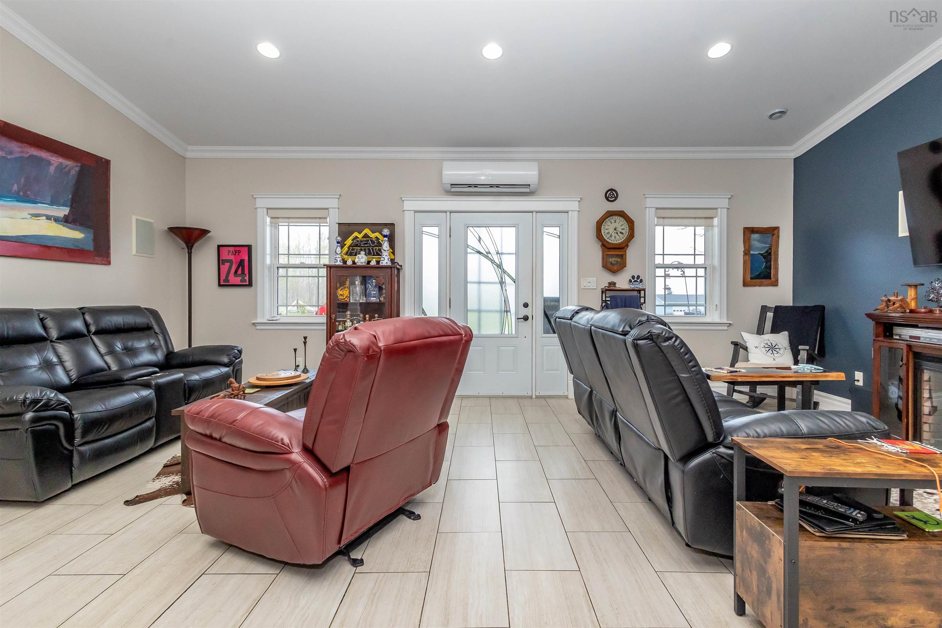 $849,000.00: 102 Kaneville Road, New Victoria