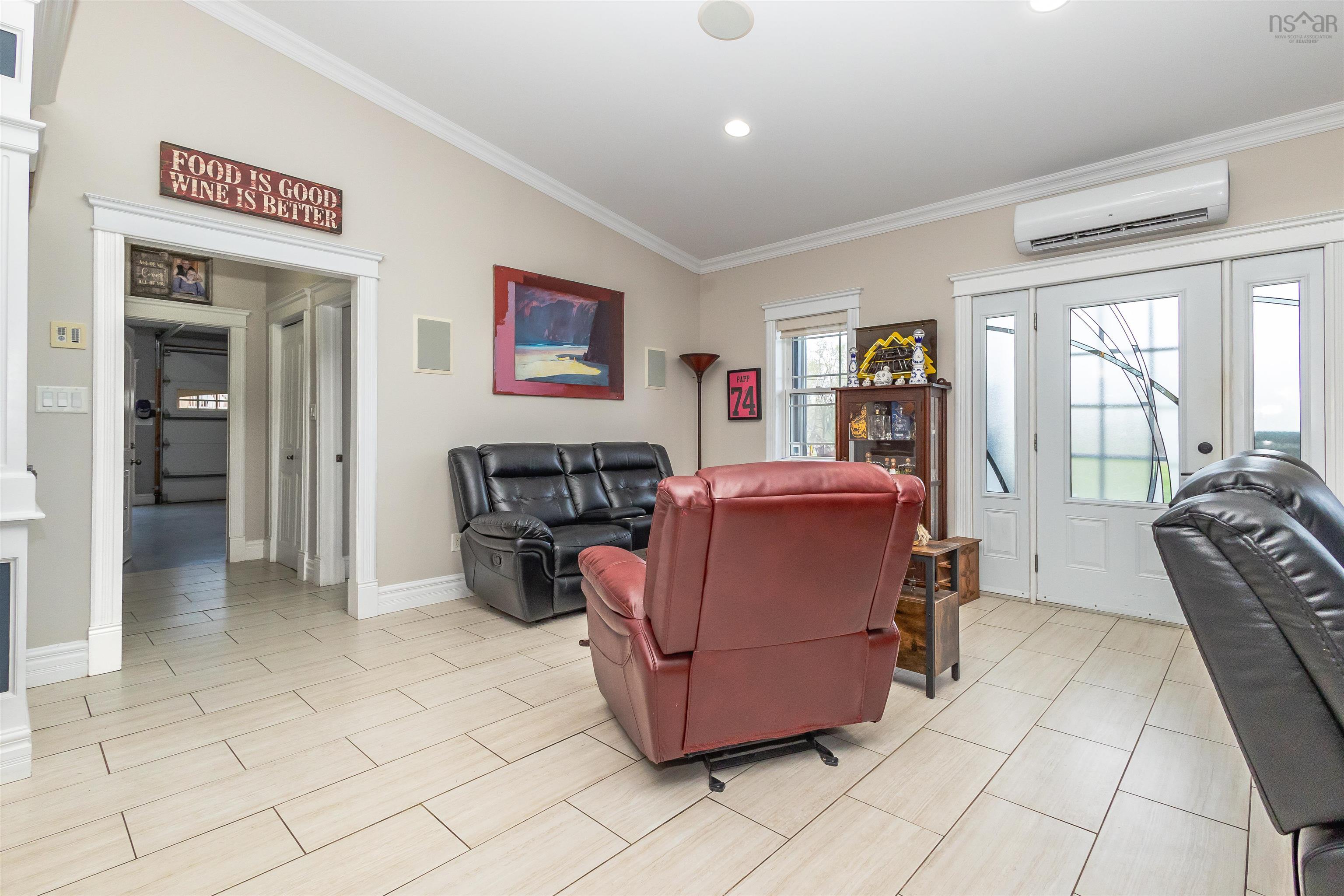$849,000.00: 102 Kaneville Road, New Victoria