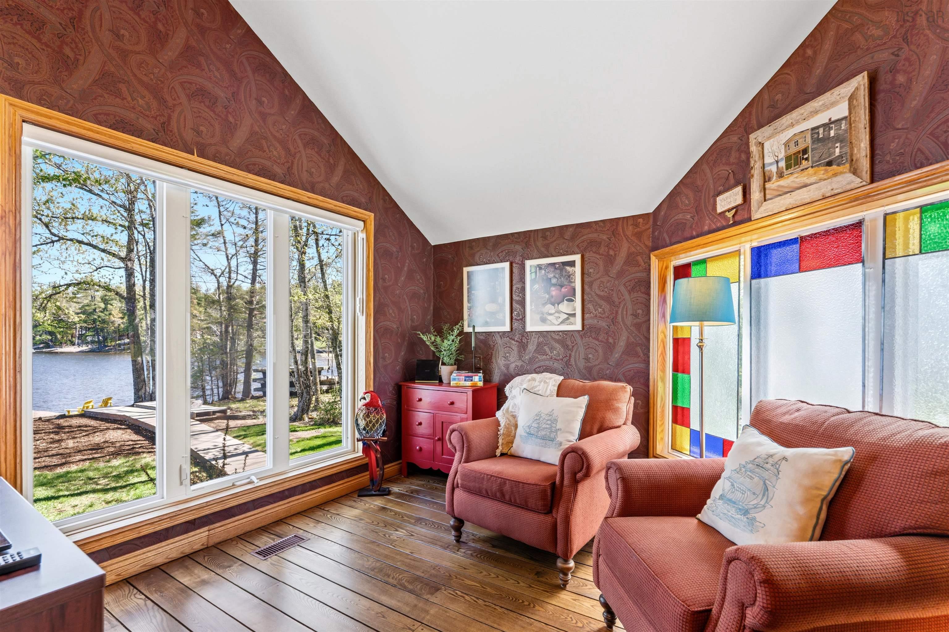 $1,850,000.00: 59 Cochrane Point Road, Enfield