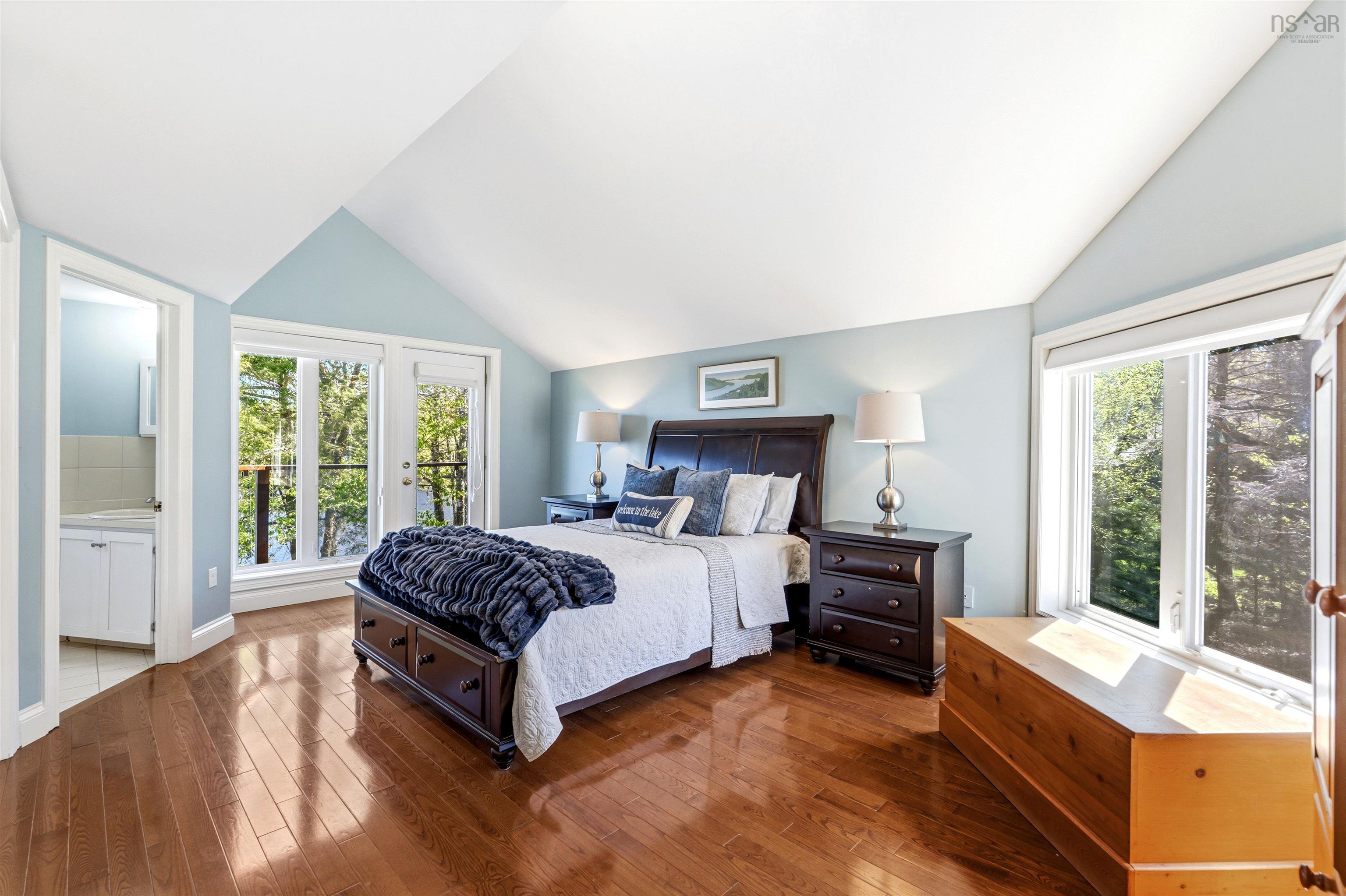 $1,850,000.00: 59 Cochrane Point Road, Enfield