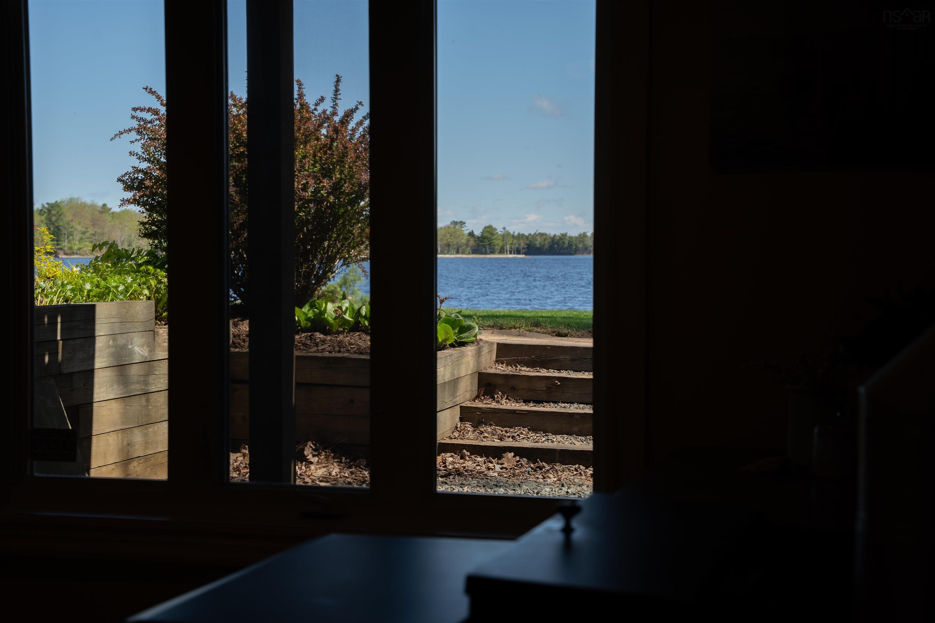 $1,850,000.00: 59 Cochrane Point Road, Enfield