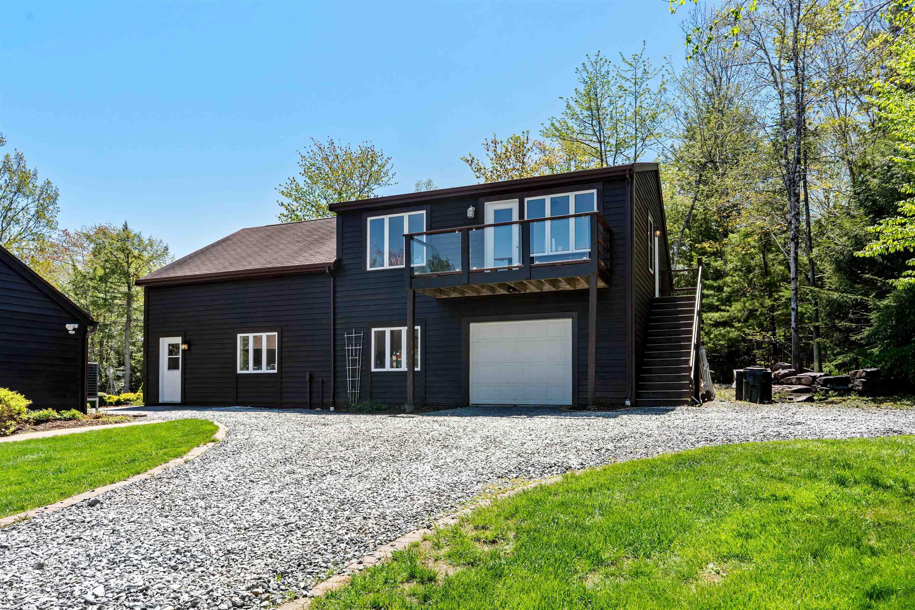 $1,850,000.00: 59 Cochrane Point Road, Enfield