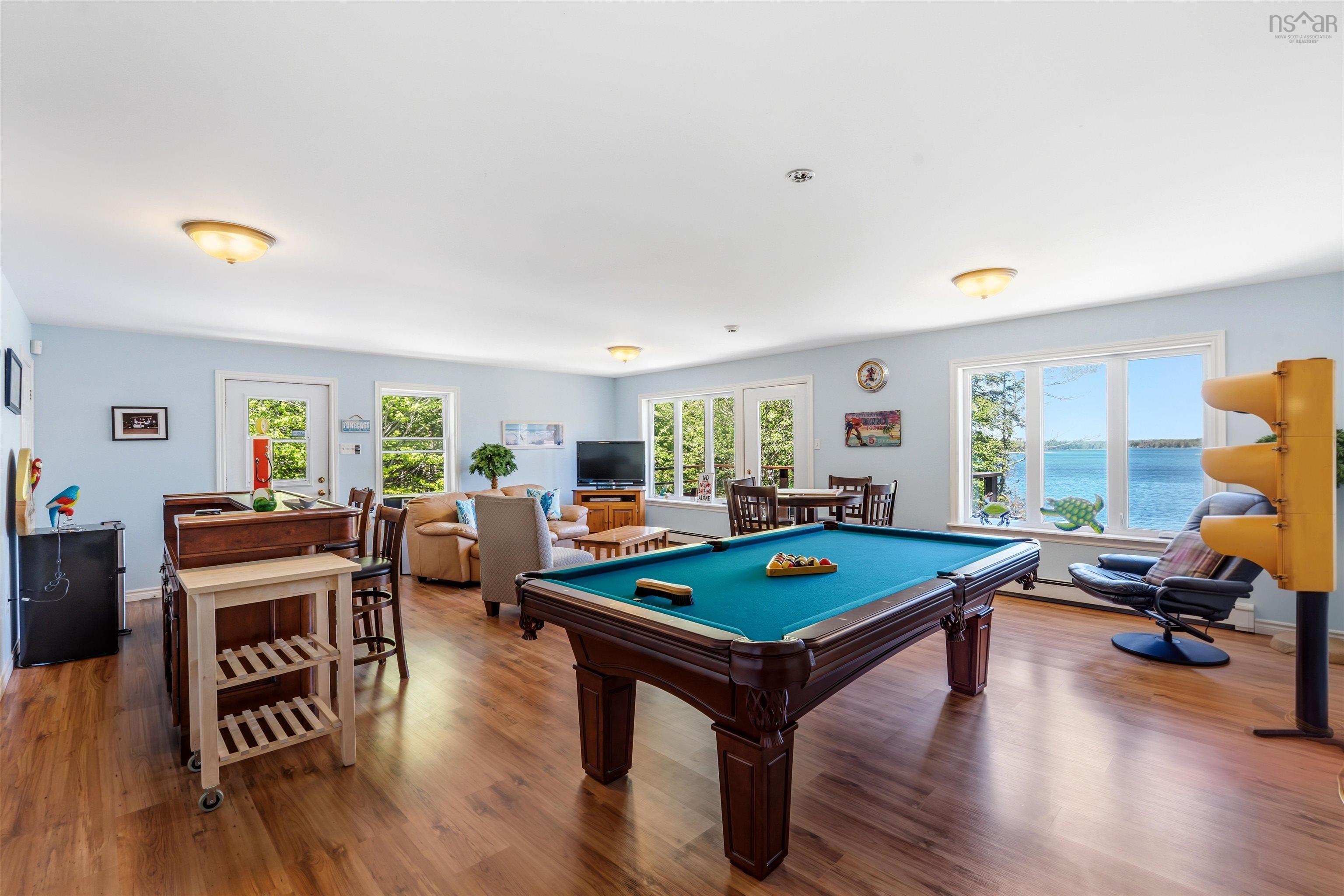 $1,850,000.00: 59 Cochrane Point Road, Enfield