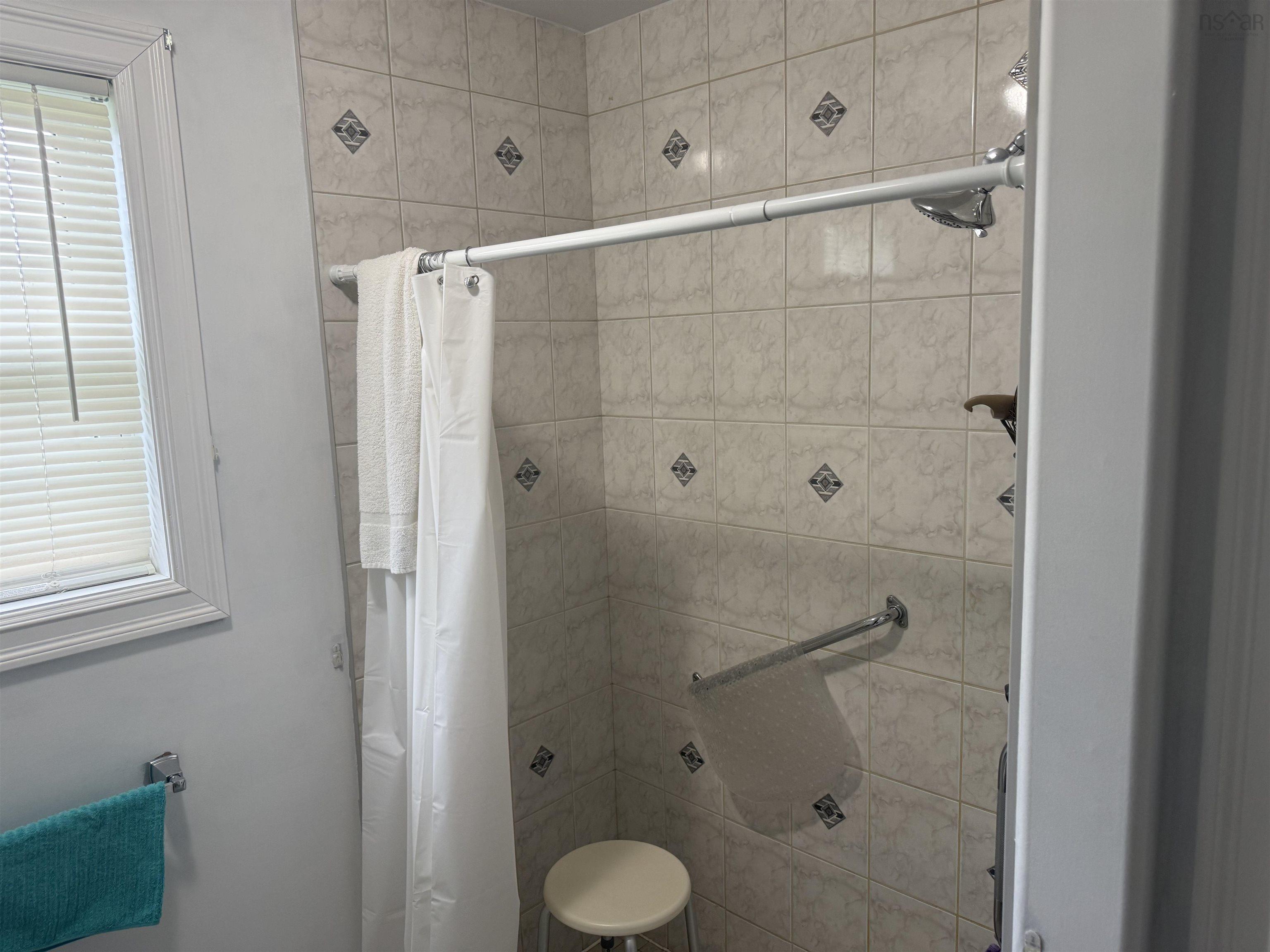 $375,500.00: 429 Twelfth Street, New Waterford