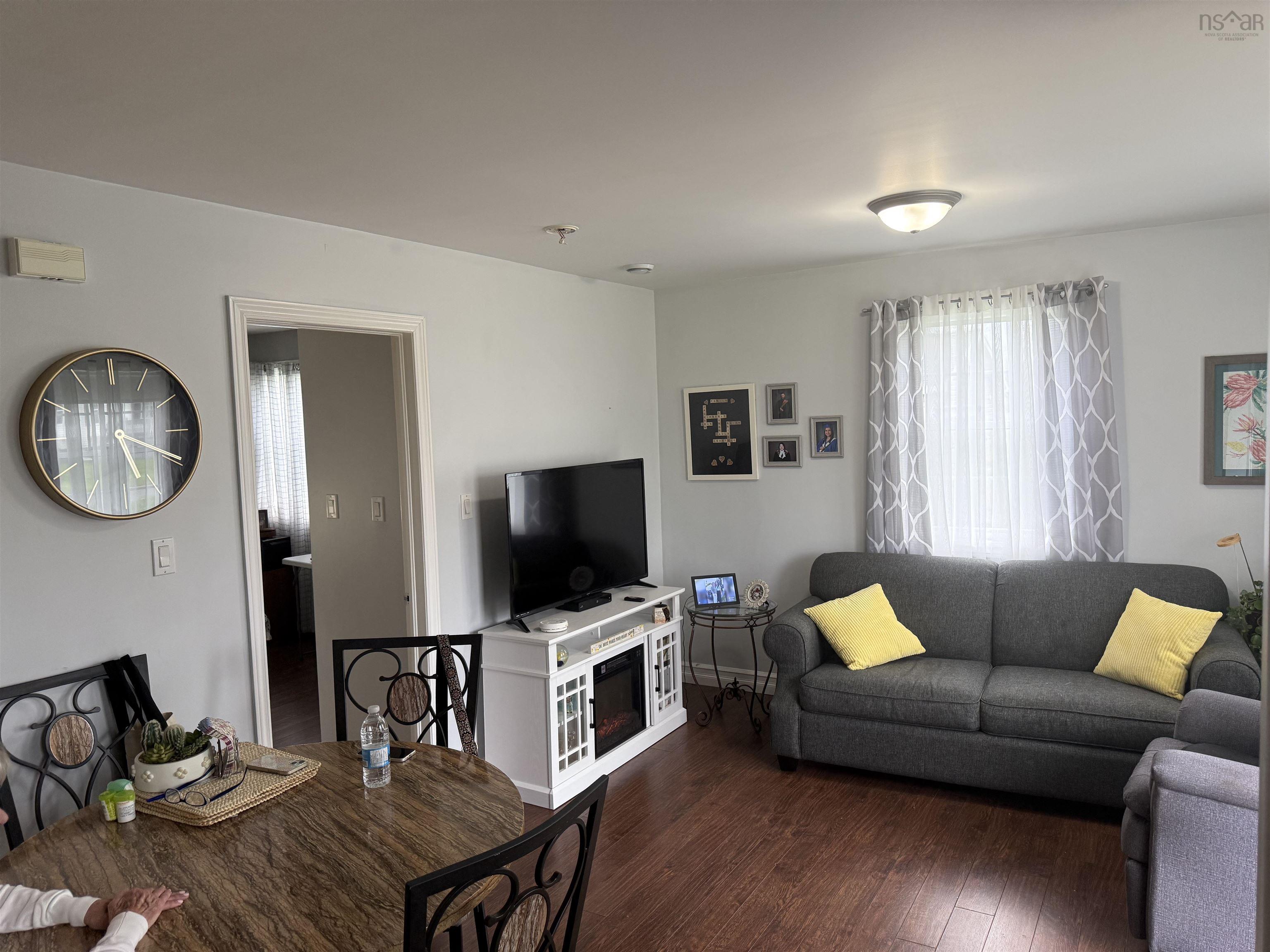 $375,500.00: 429 Twelfth Street, New Waterford