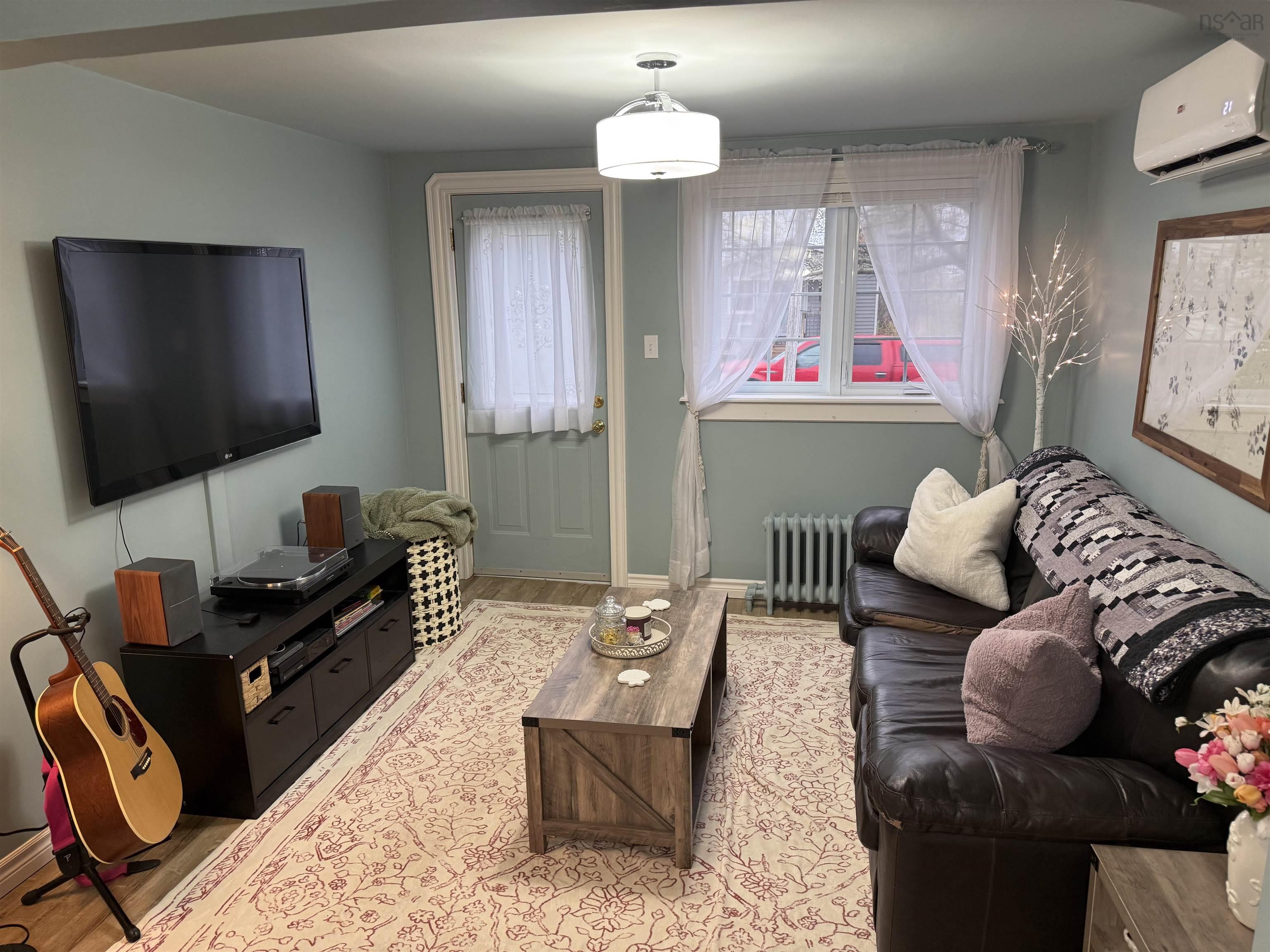 $179,900.00: 3420 Wood Avenue, New Waterford