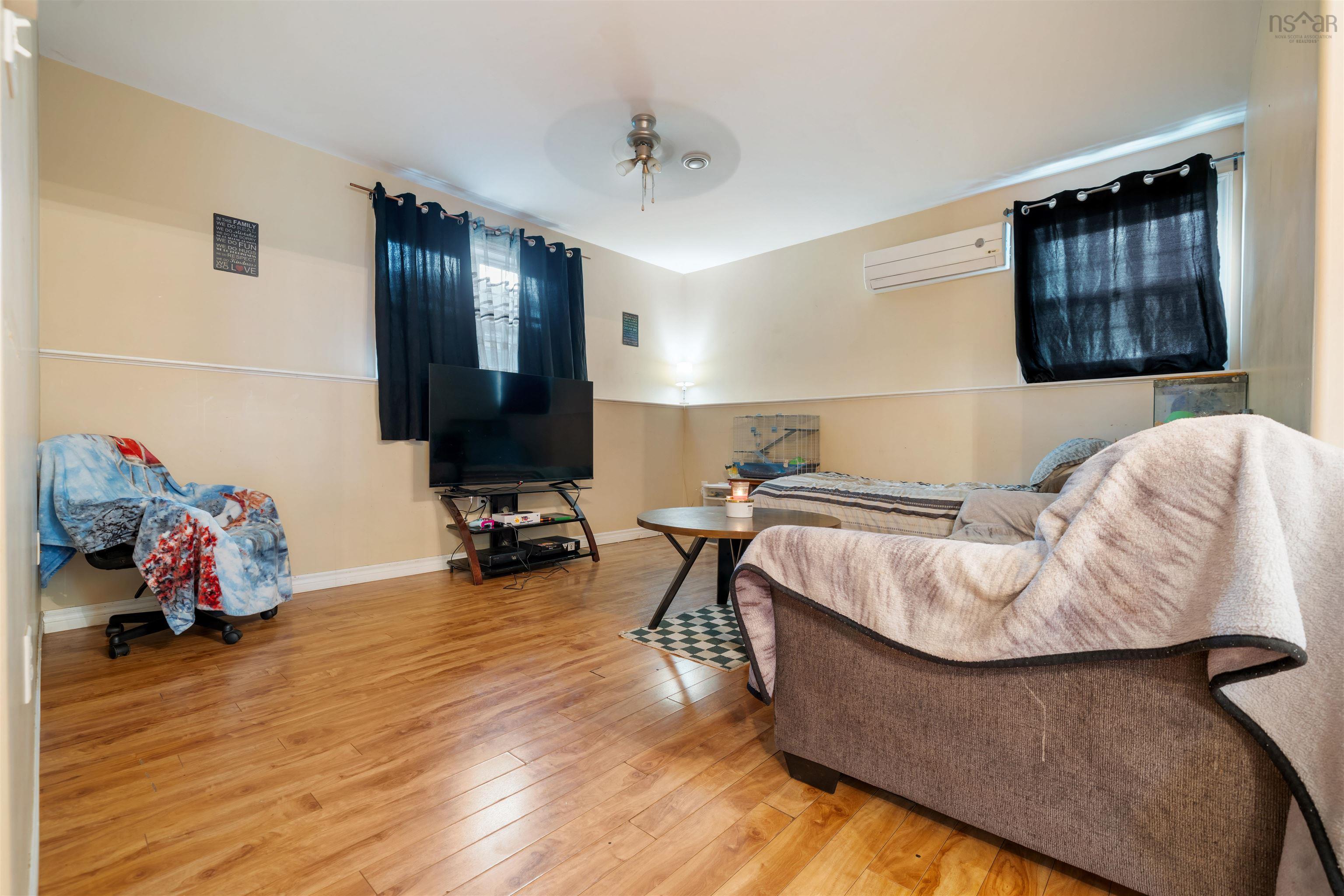 $479,000.00: 295 QUEEN Street, Truro
