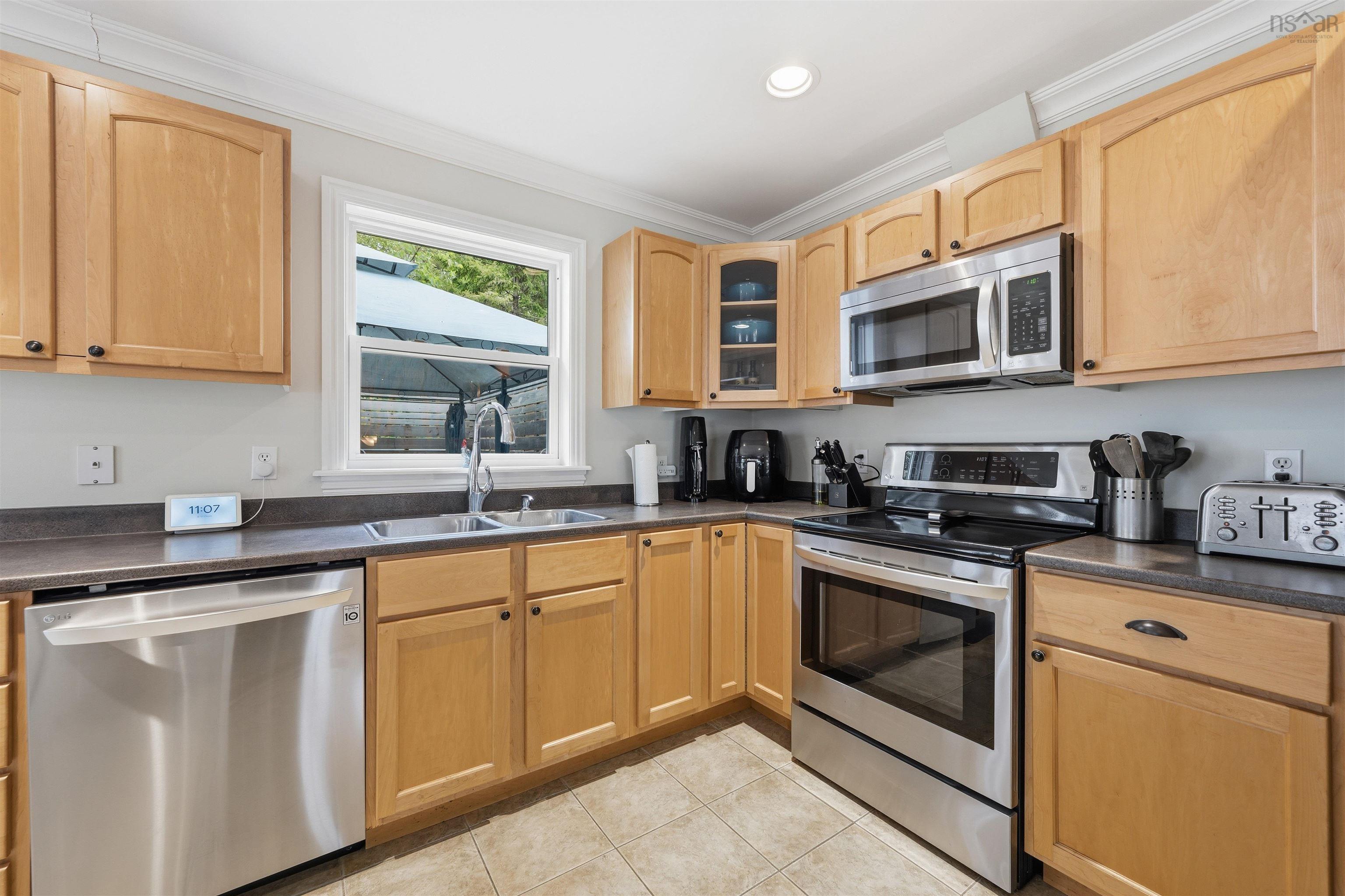 $617,500.00: 17 Outrigger Crescent, Halifax