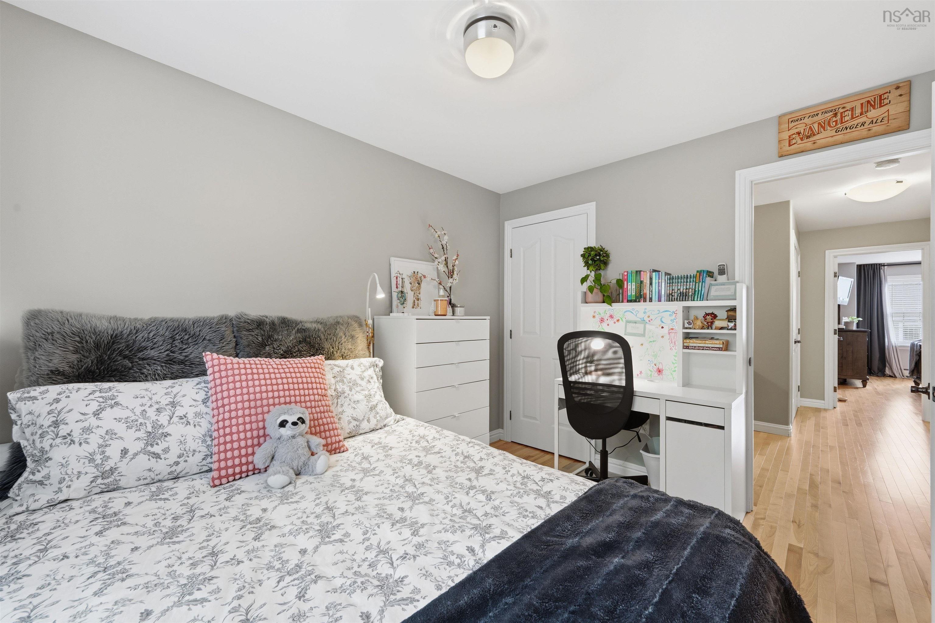 $617,500.00: 17 Outrigger Crescent, Halifax