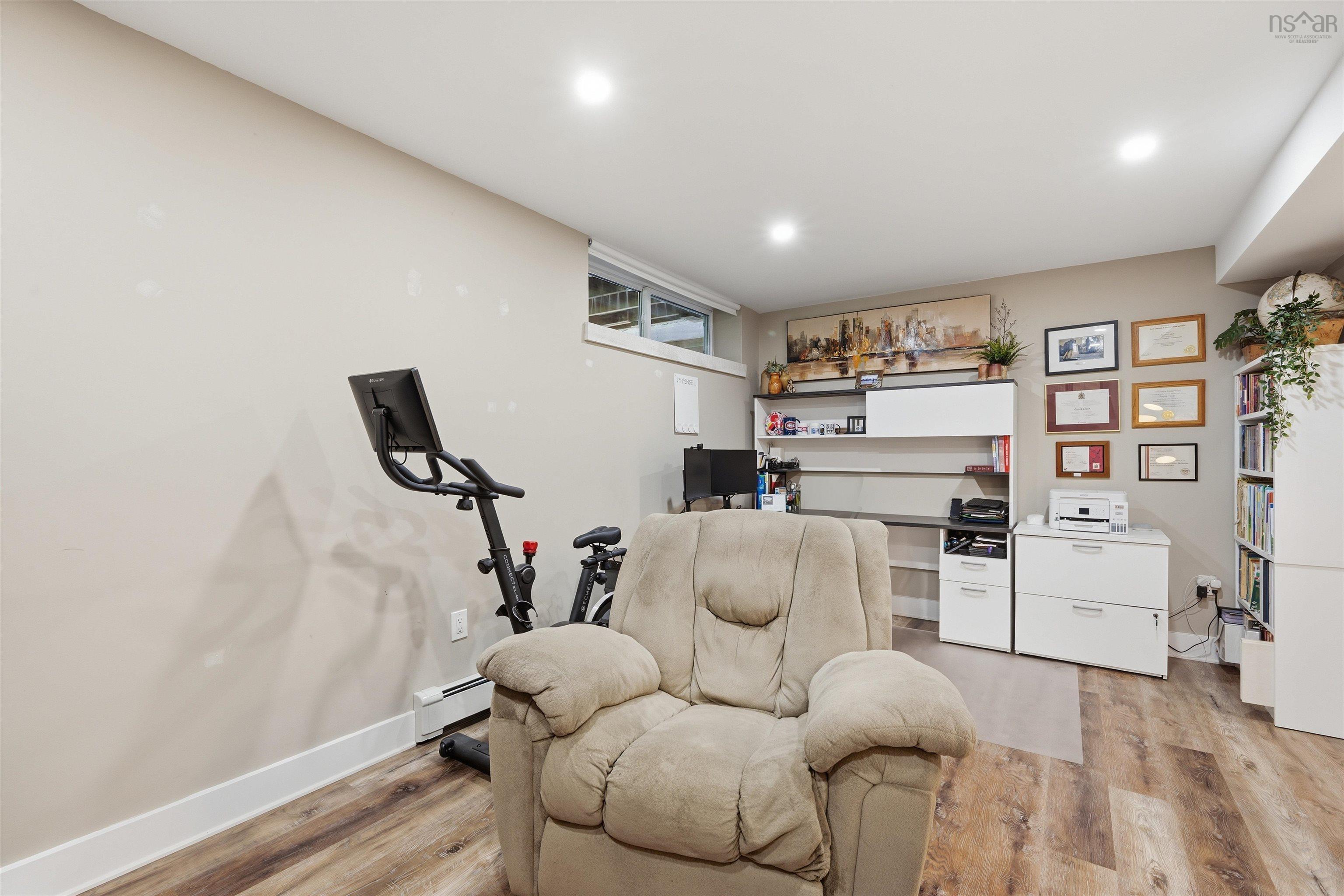 $617,500.00: 17 Outrigger Crescent, Halifax