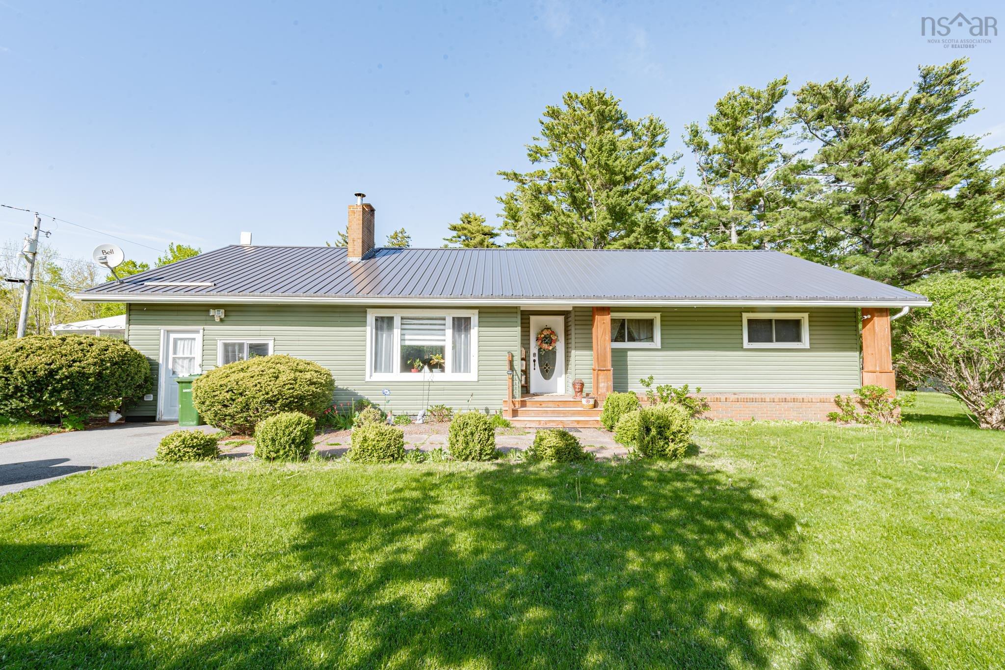 $405,000.00: 4 Three Brooks Road, Three Brooks
