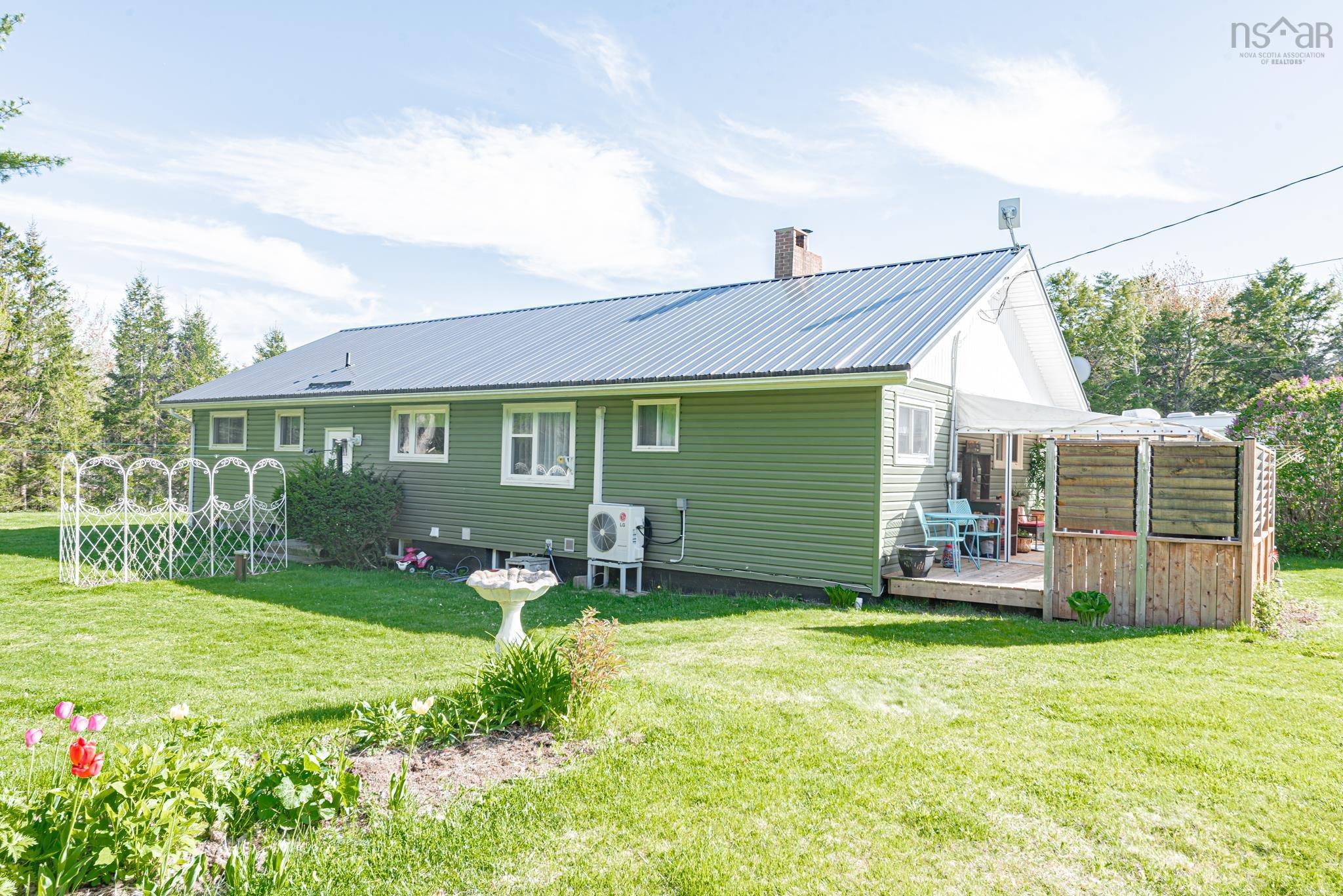 $405,000.00: 4 Three Brooks Road, Three Brooks