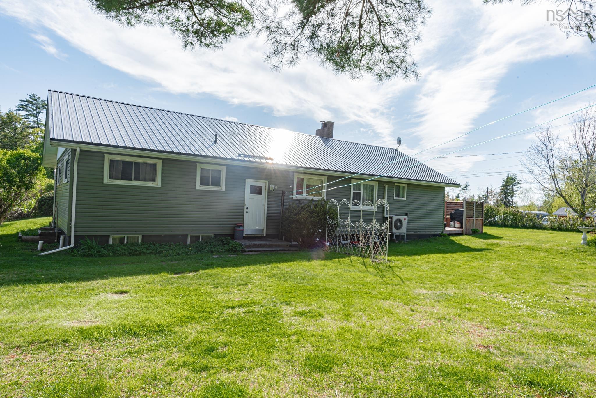 $405,000.00: 4 Three Brooks Road, Three Brooks