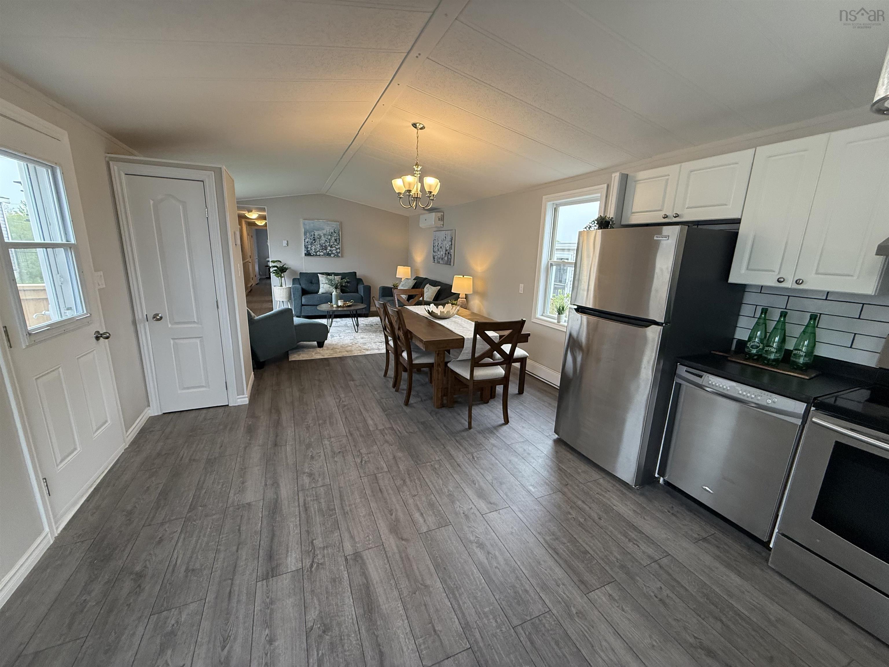 $229,900.00: 6 Earleton Avenue, Dartmouth