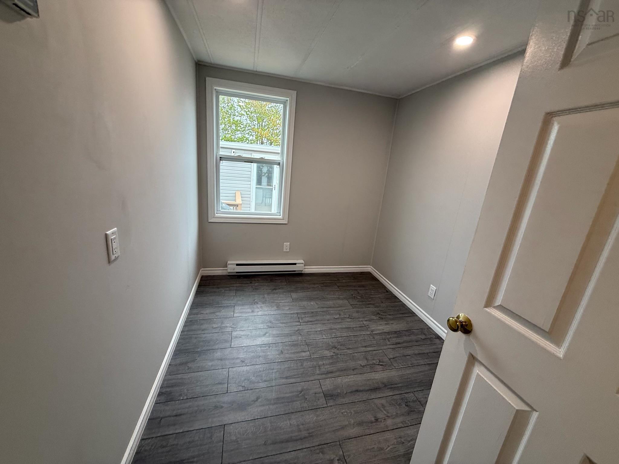 $229,900.00: 6 Earleton Avenue, Dartmouth