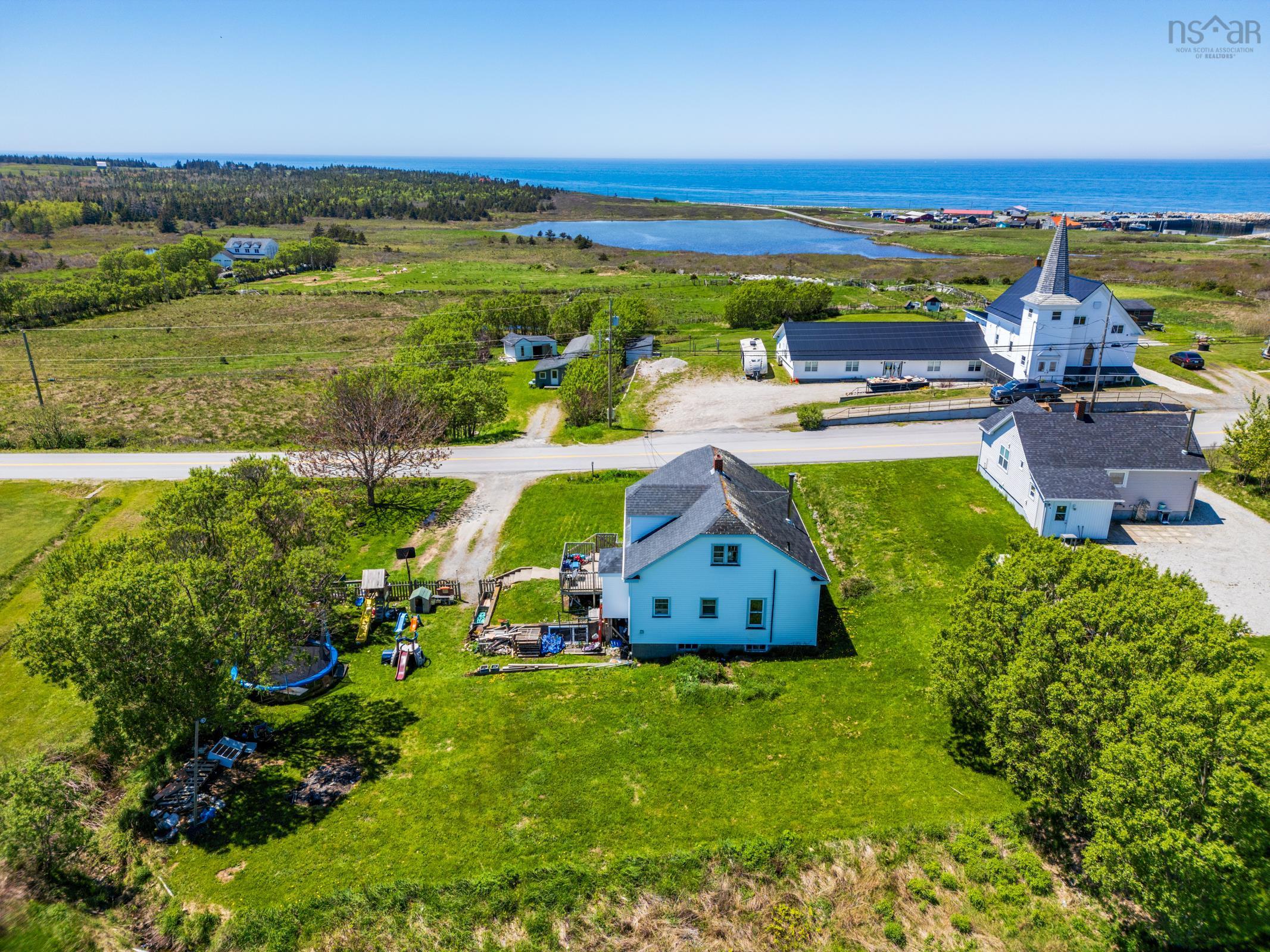 $289,000.00: 1614 Main Shore Road, Sandford