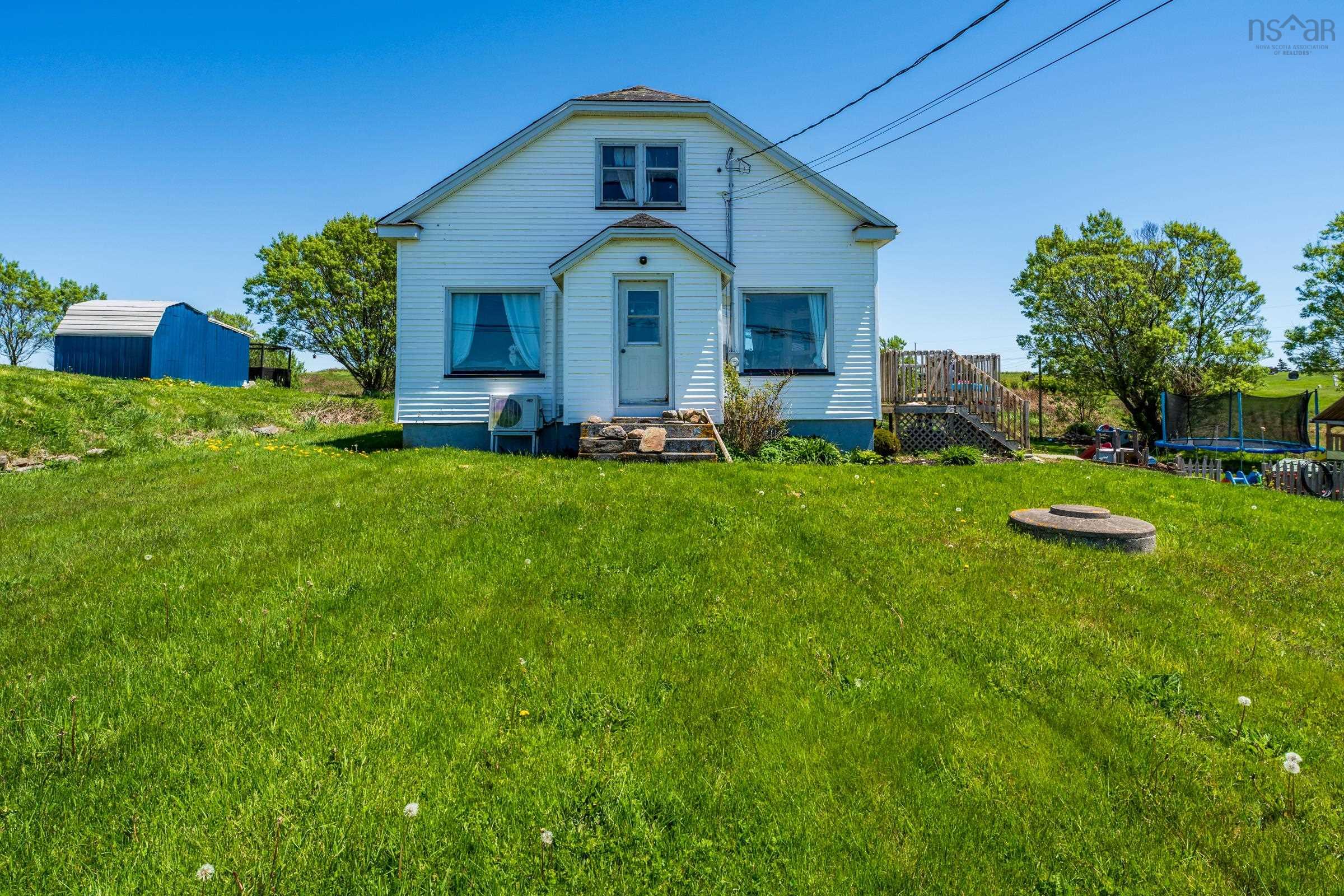 $289,000.00: 1614 Main Shore Road, Sandford