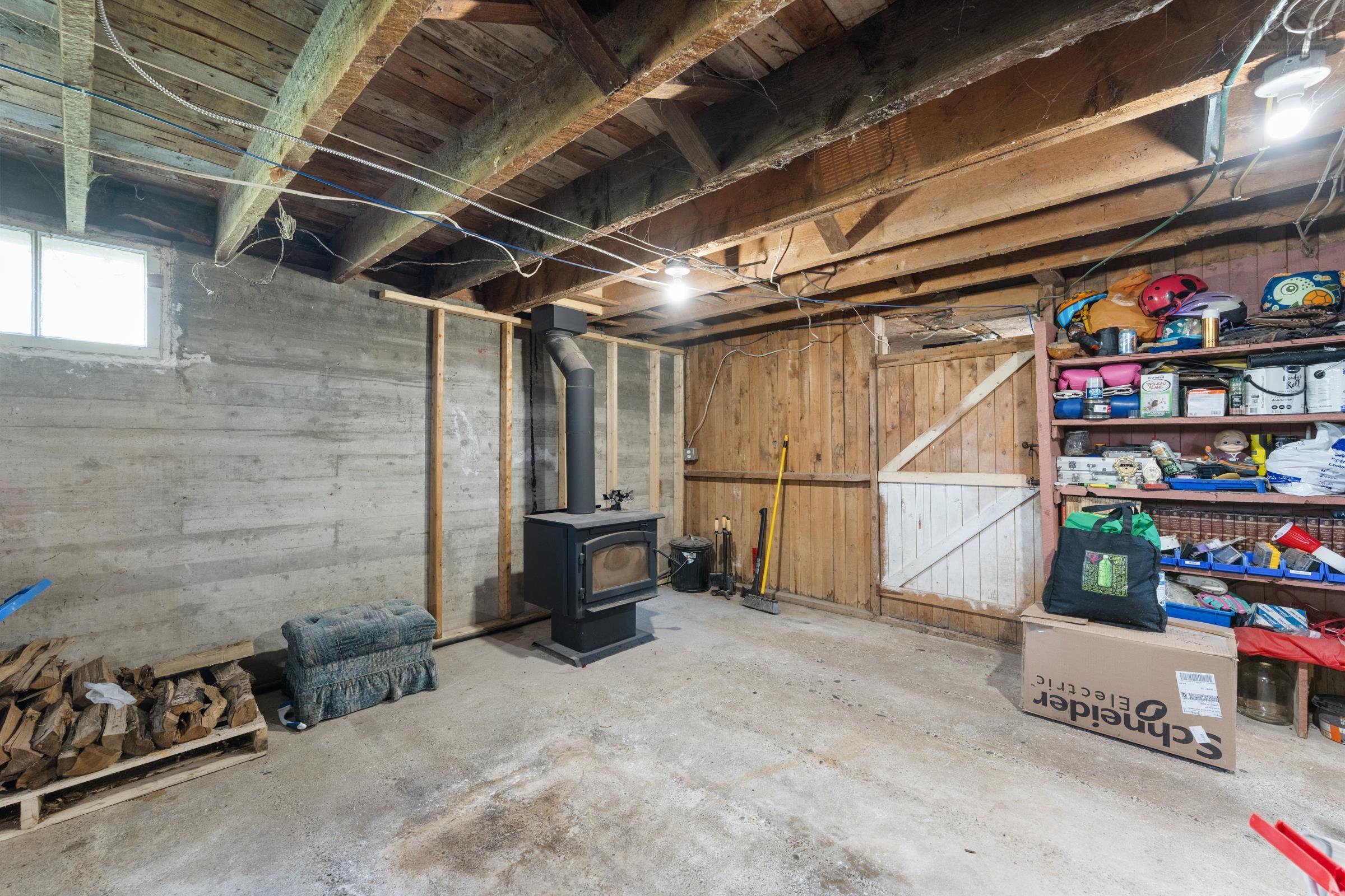 $289,000.00: 1614 Main Shore Road, Sandford