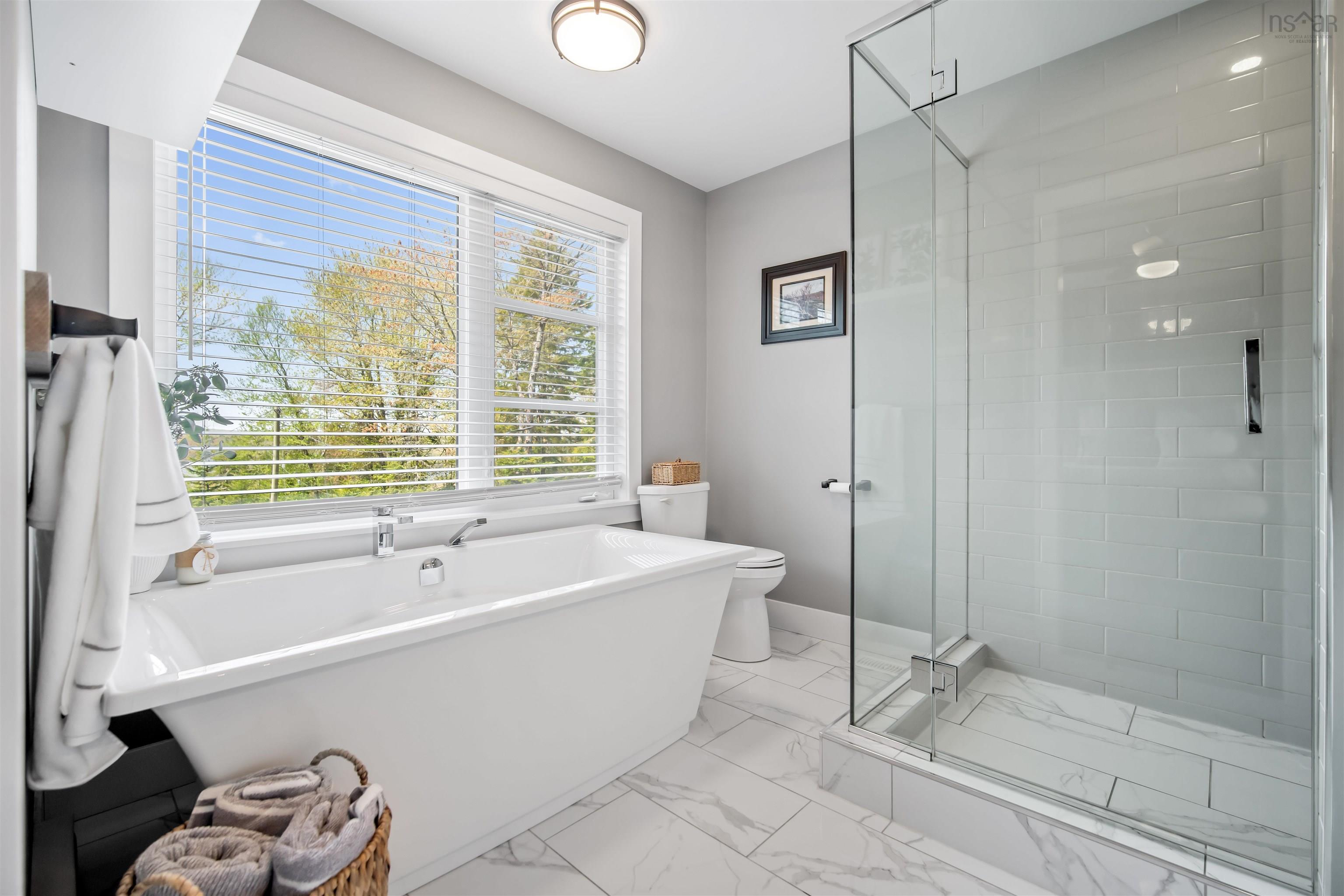 $1,380,000.00: 723 McCabe Lake Drive, Middle Sackville