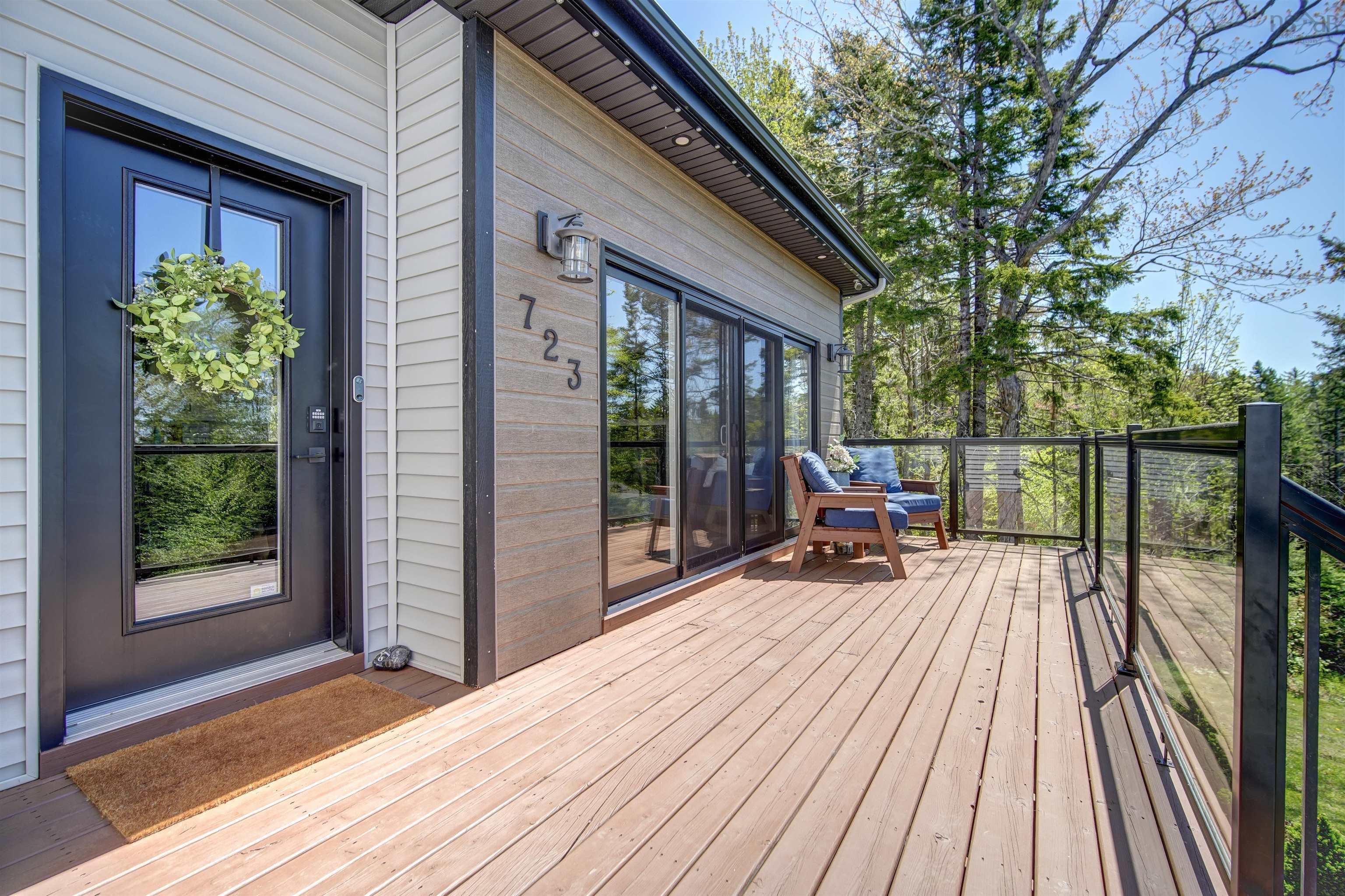 $1,380,000.00: 723 McCabe Lake Drive, Middle Sackville