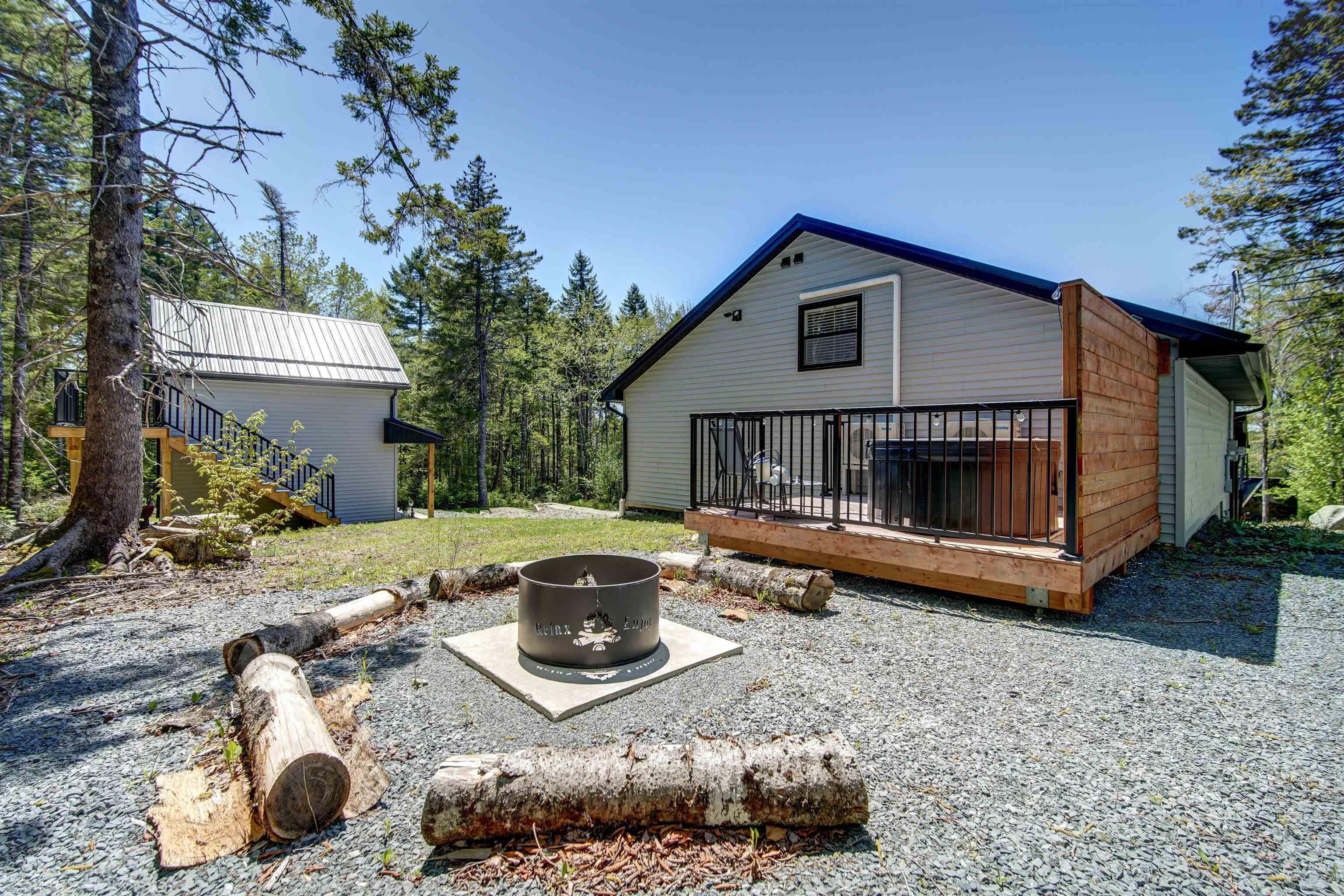 $1,380,000.00: 723 McCabe Lake Drive, Middle Sackville