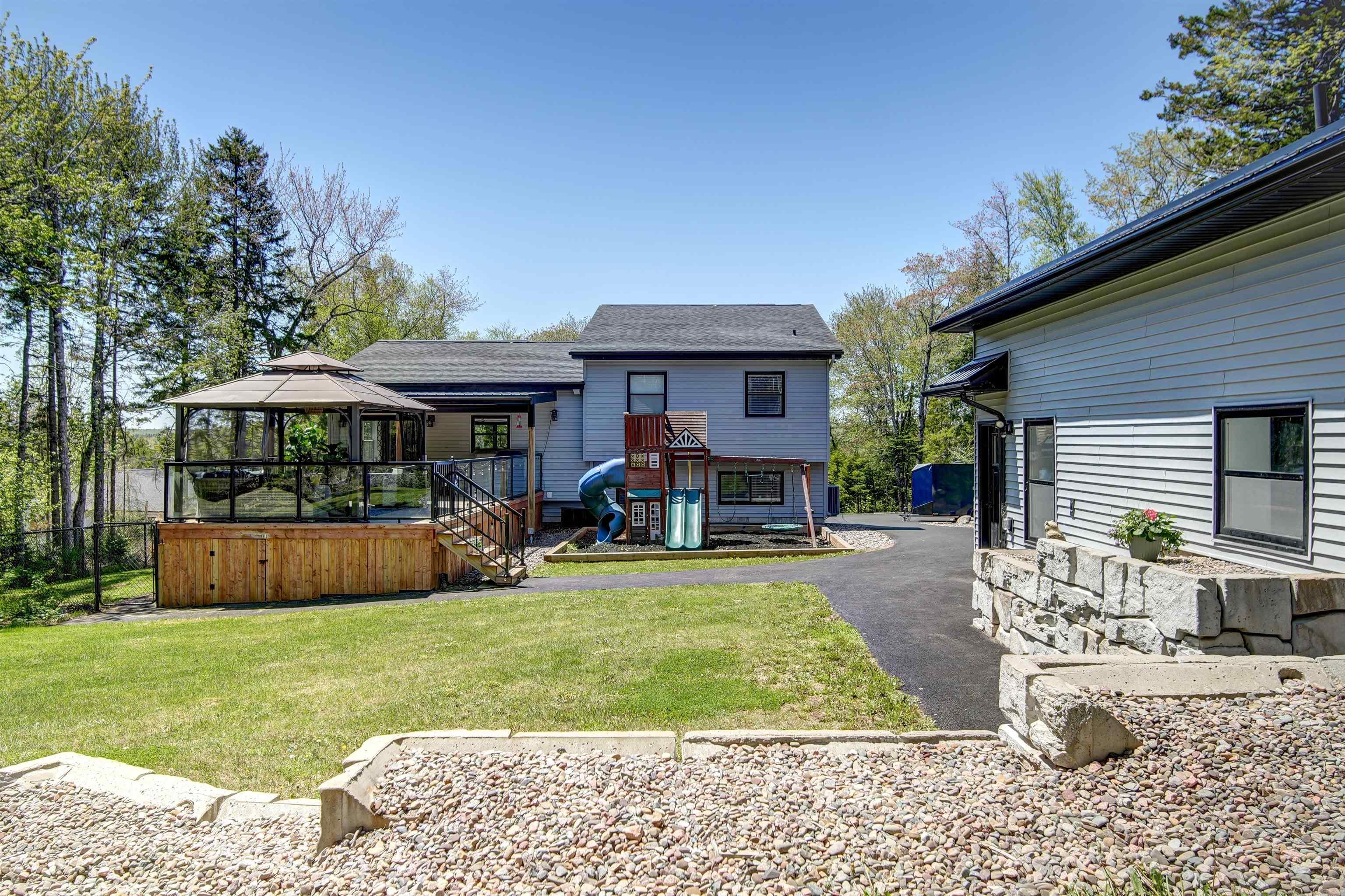 $1,380,000.00: 723 McCabe Lake Drive, Middle Sackville
