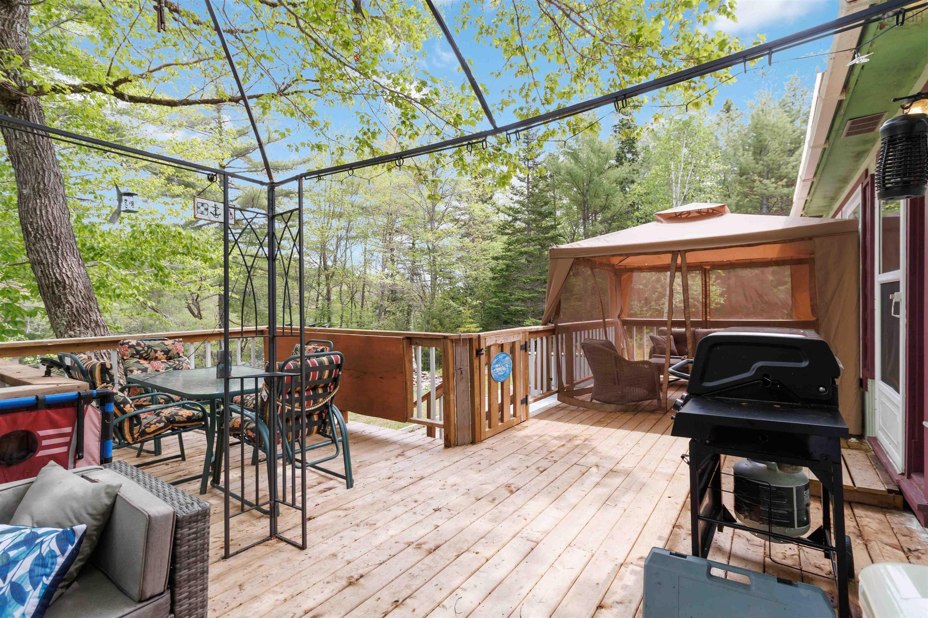 $299,900.00: 288 MEAUGHER Road, Harmony