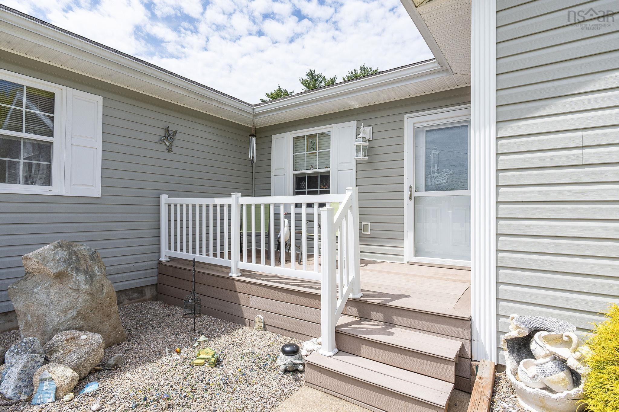 $564,900.00: 21 Anna Court, Wilmot