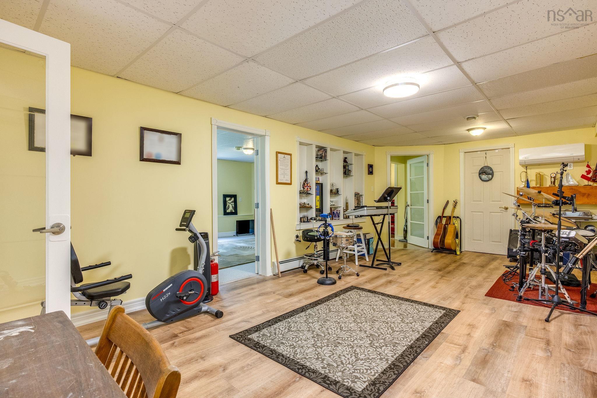 $564,900.00: 21 Anna Court, Wilmot
