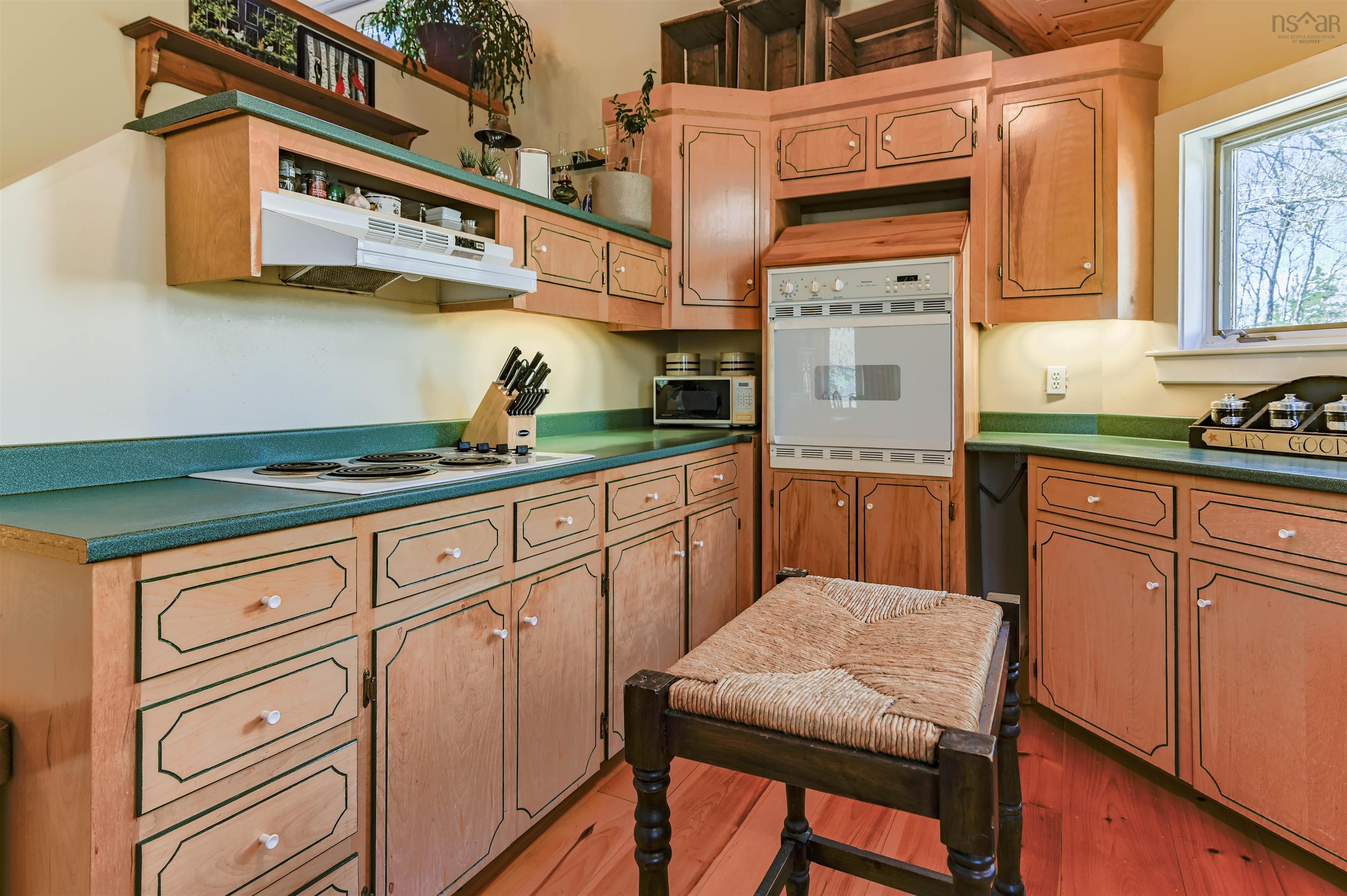 $540,000.00: 285 Hwy 12, Blue Mountain