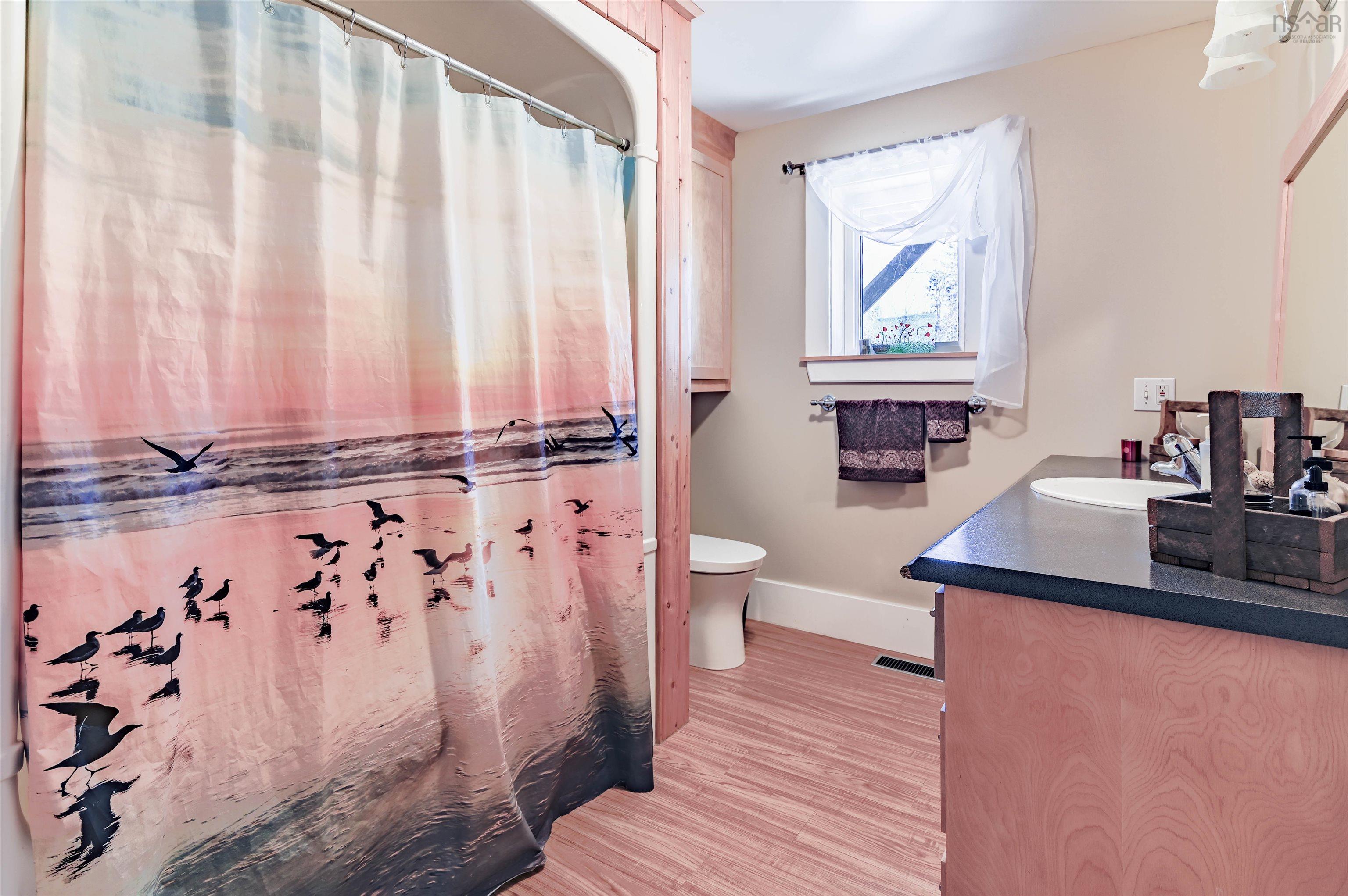 $540,000.00: 285 Hwy 12, Blue Mountain