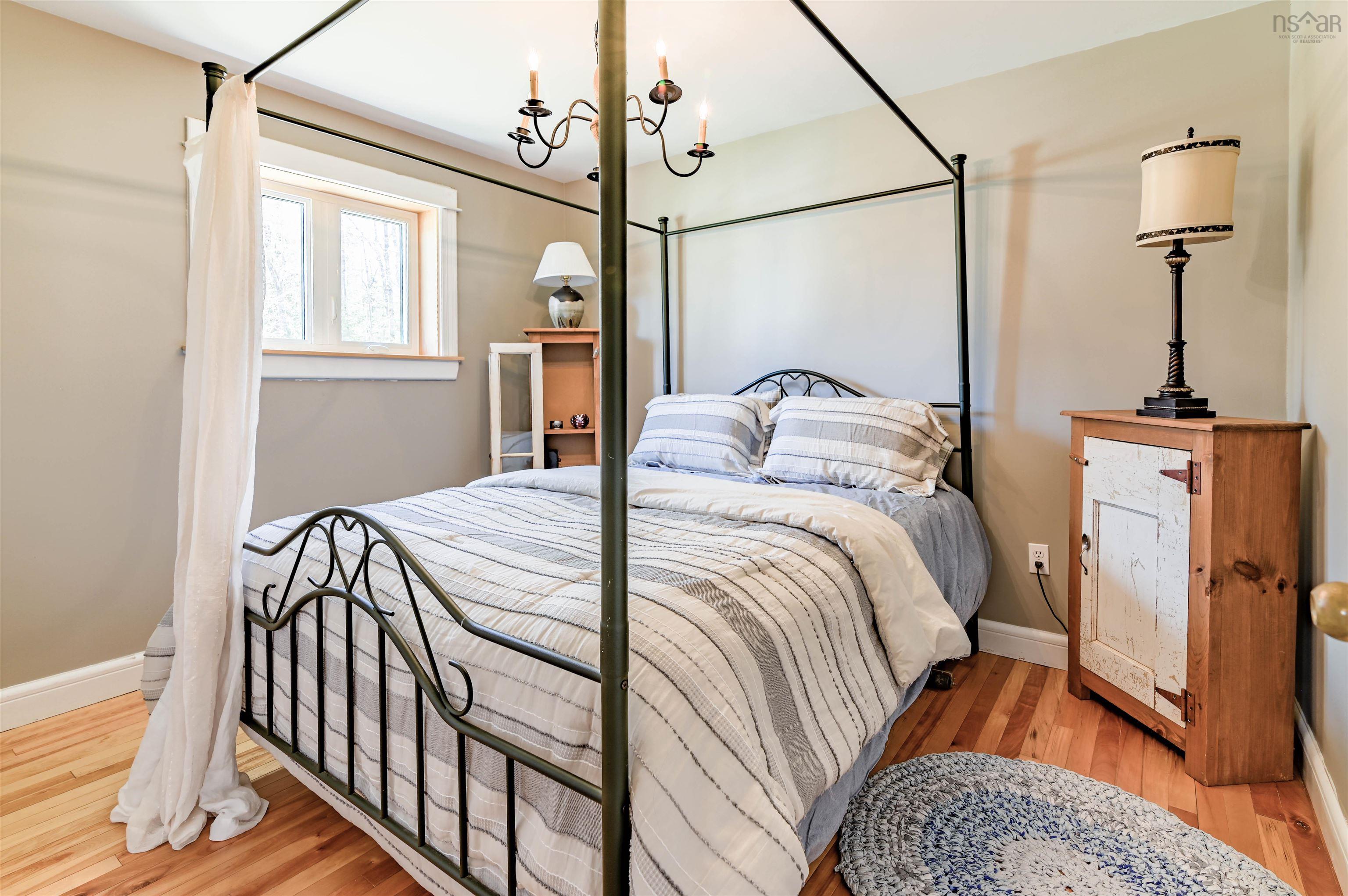 $540,000.00: 285 Hwy 12, Blue Mountain