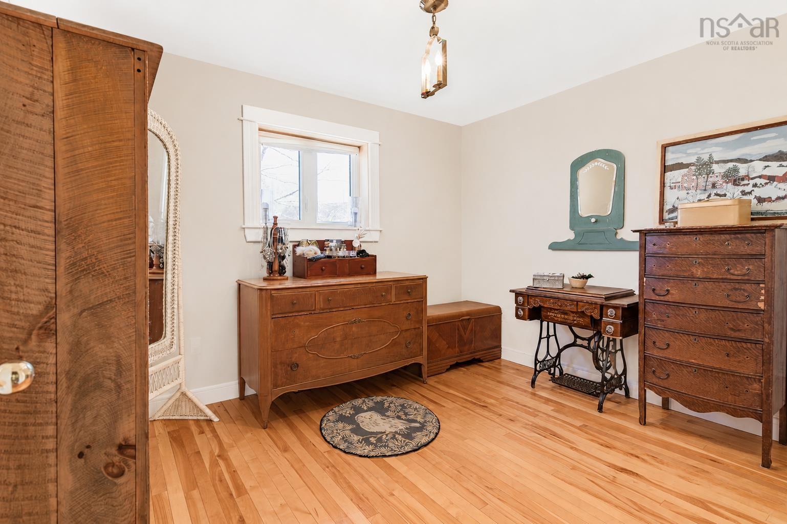 $540,000.00: 285 Hwy 12, Blue Mountain