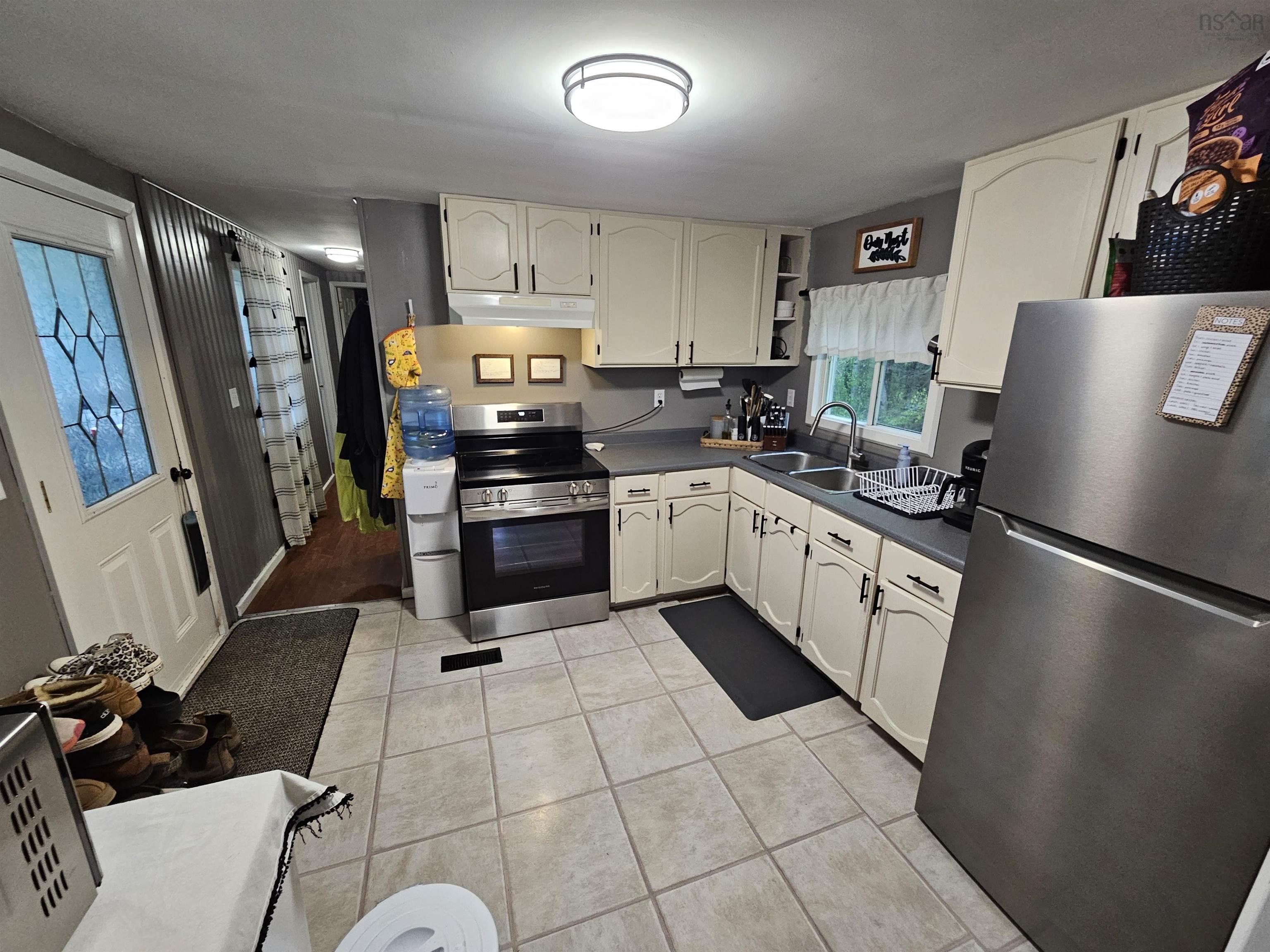 $199,500.00: 128 Robinson Road, Amherst Head