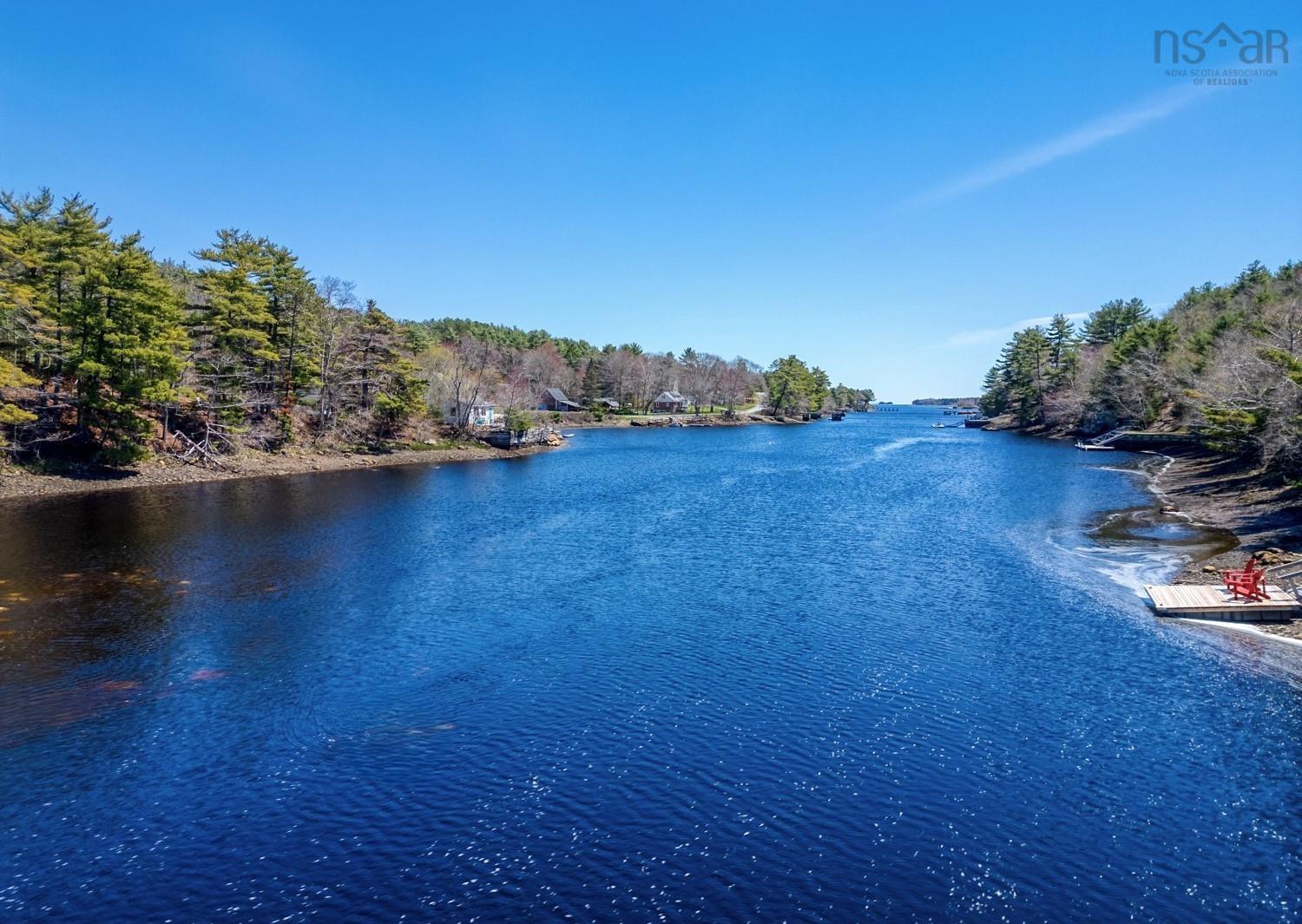 $995,000.00: 28 Silver Point Road, Martins River