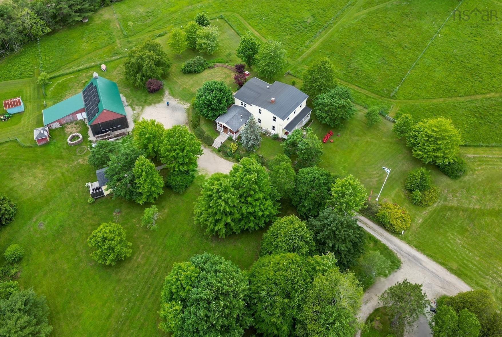 $995,000.00: 28 Silver Point Road, Martins River