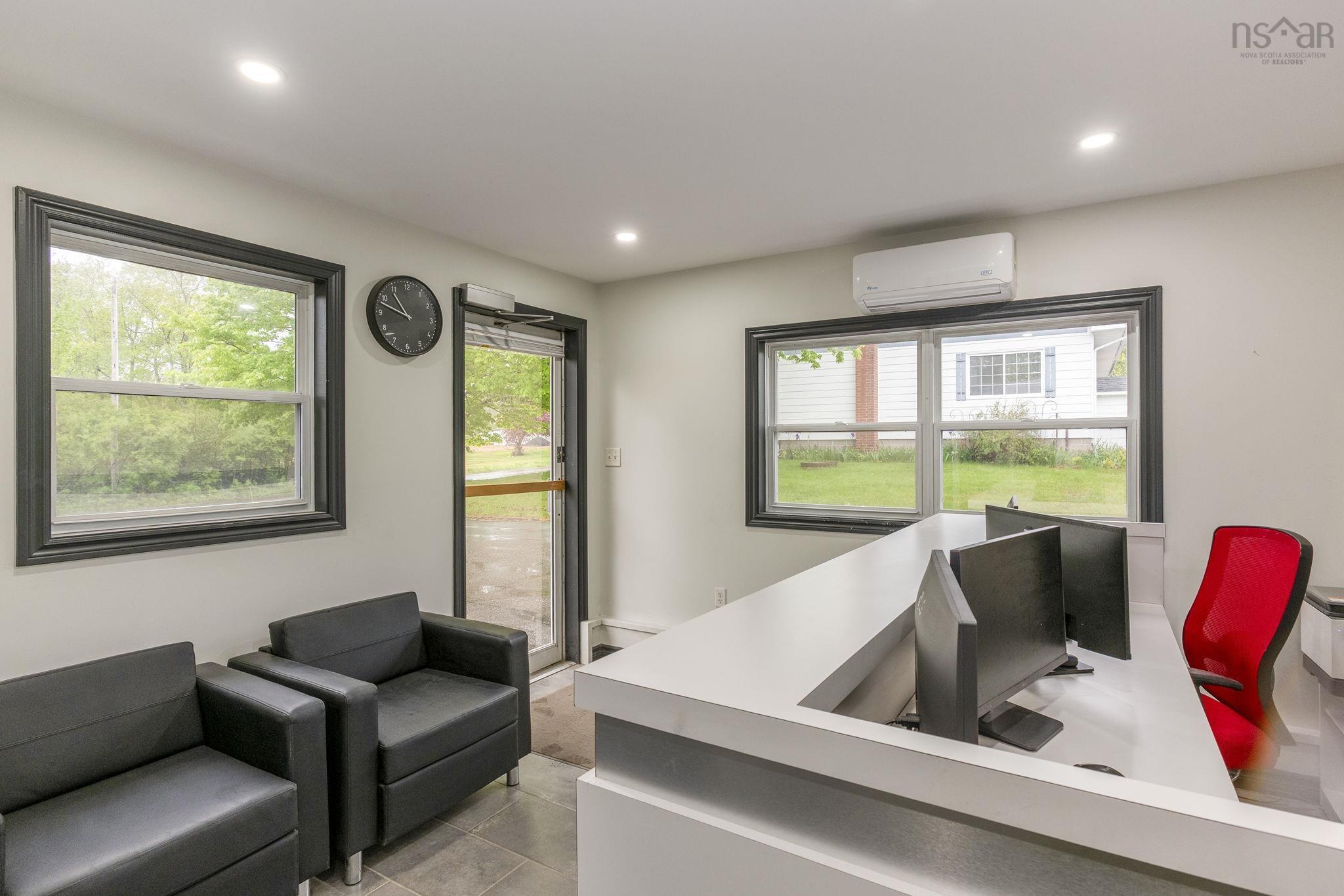 $775,000.00: 1878 Torbrook Road, Meadowvale
