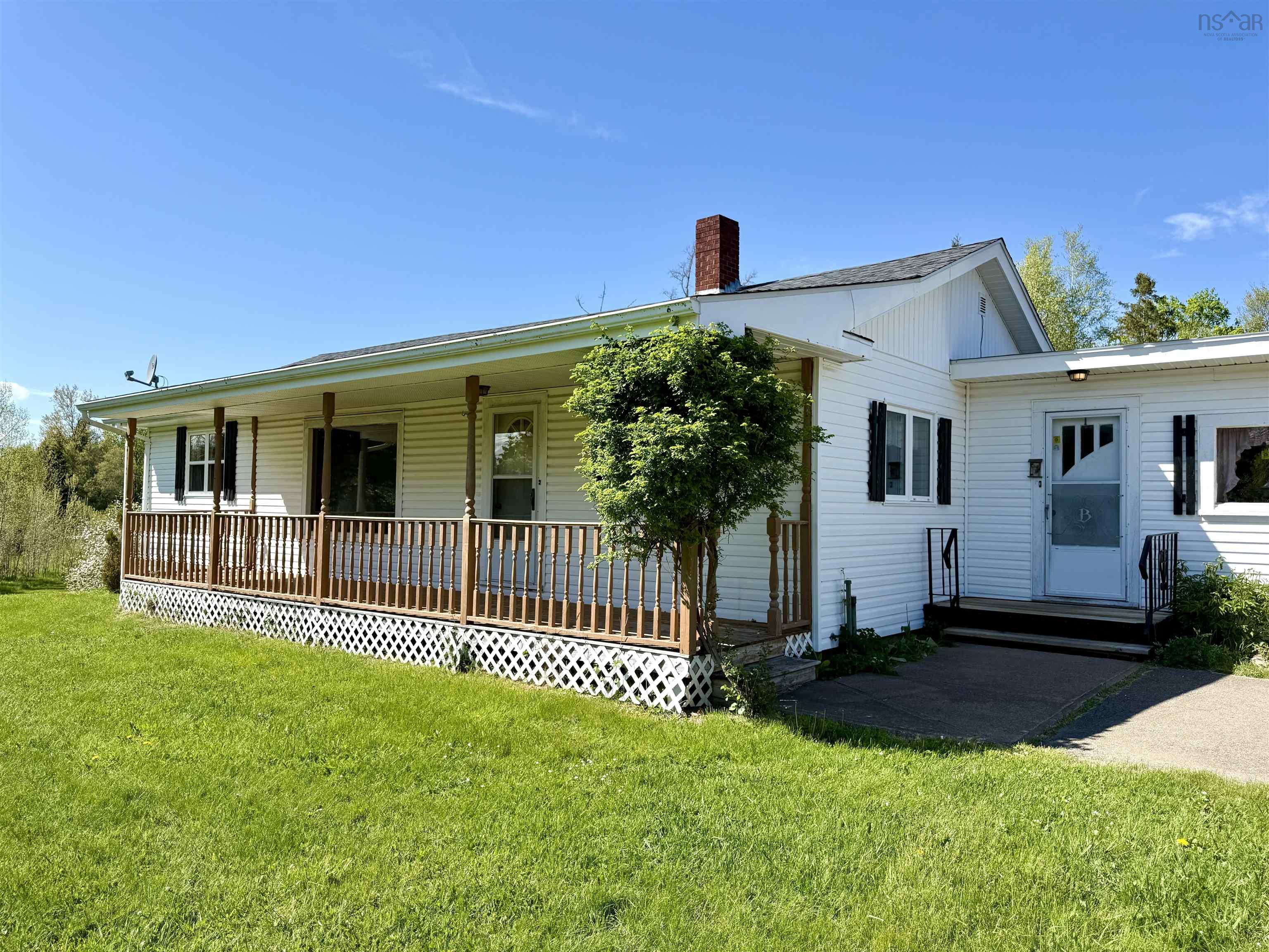 $324,900.00: 897 6 Highway, East Amherst
