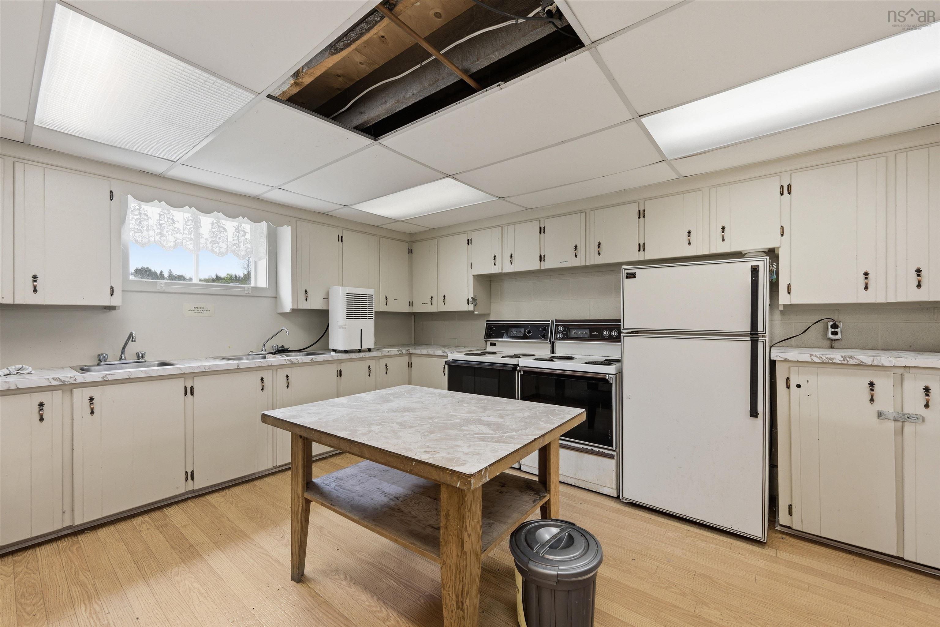 $299,900.00: 7800 Highway 14, Brooklyn