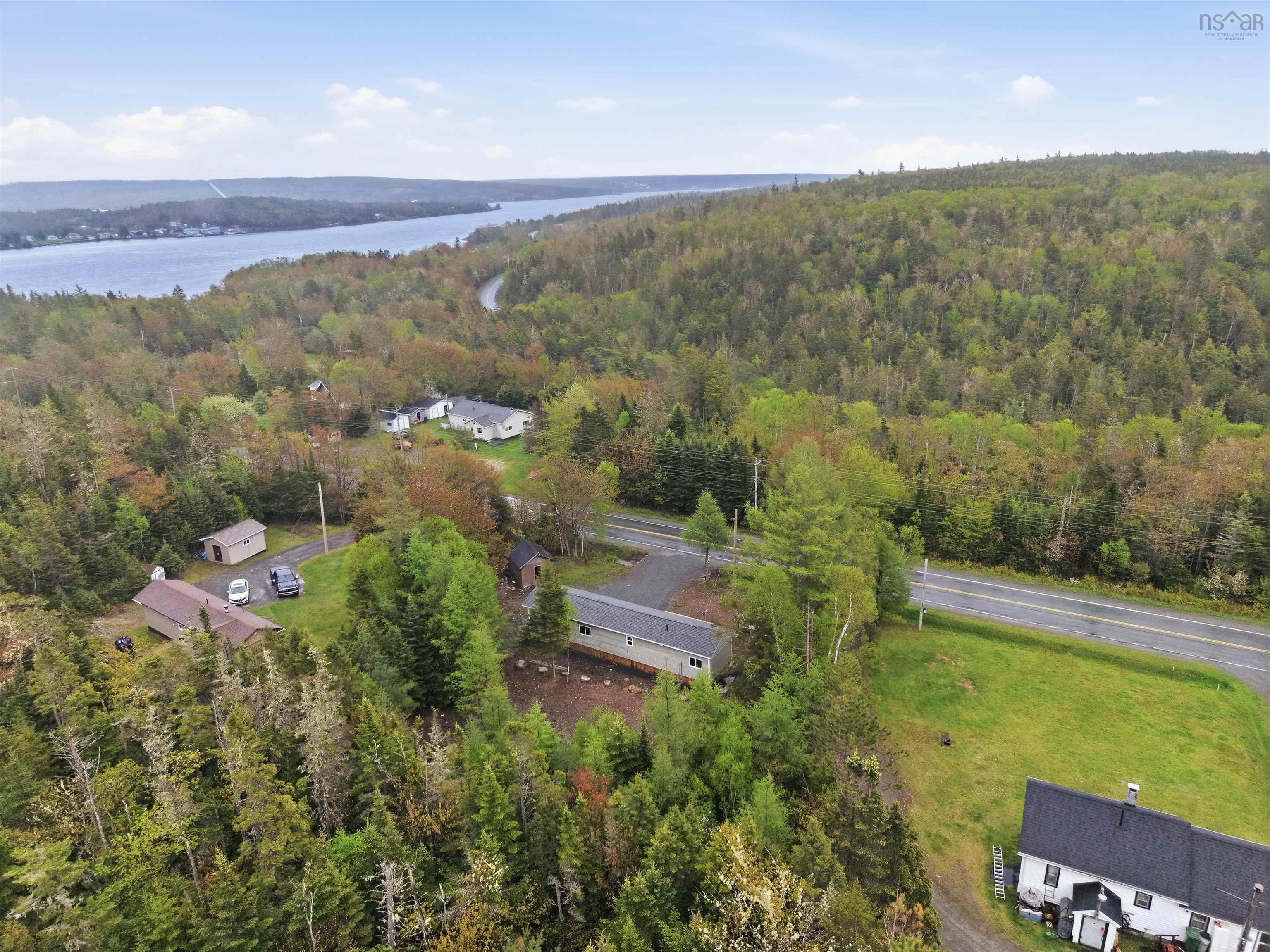 $269,900.00: 21949 Highway 7, Sheet Harbour
